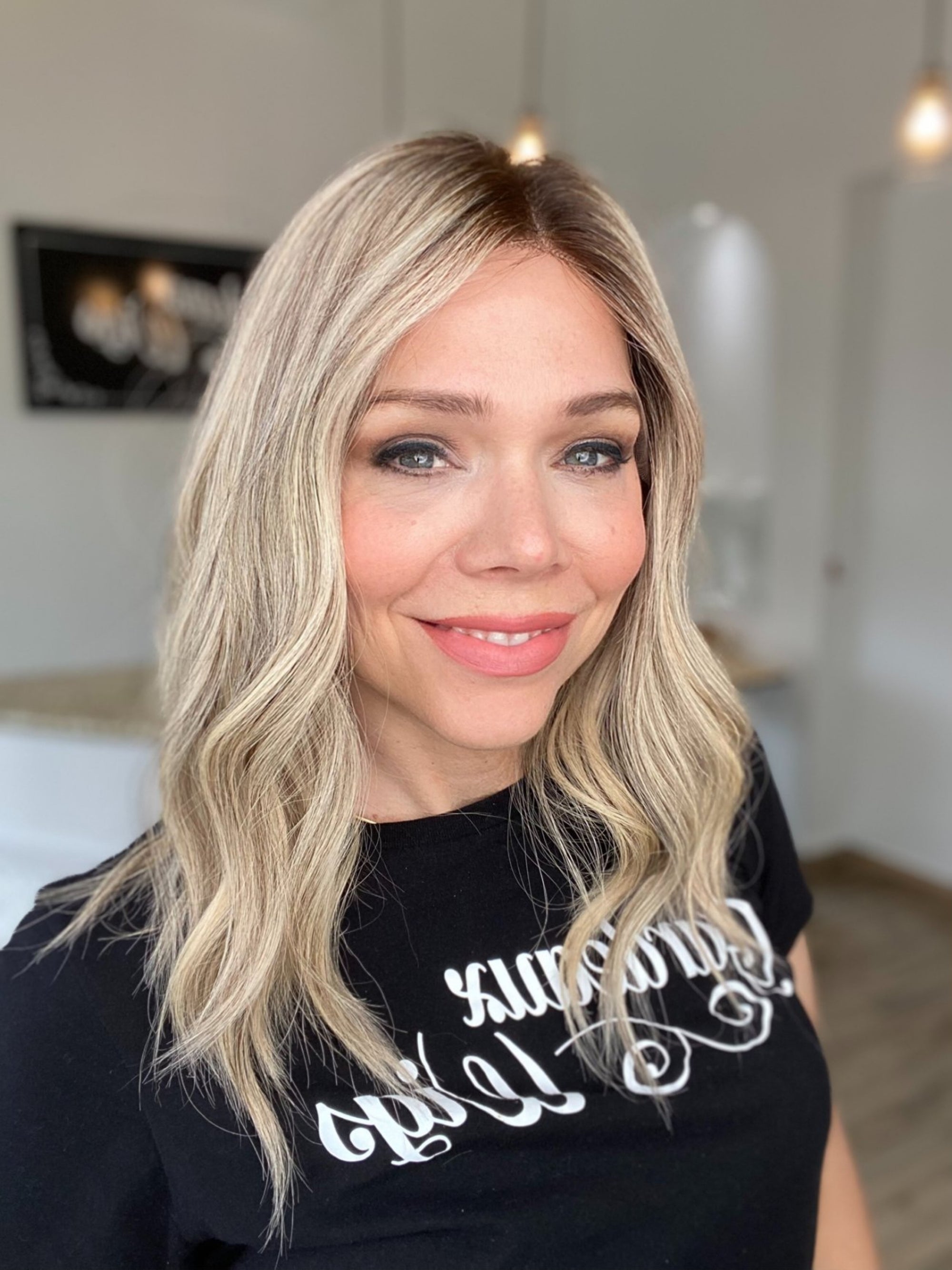 STOCK# BL328  GARDEAUX DELUXE LACE TOP WIG (SMALL  CAP)