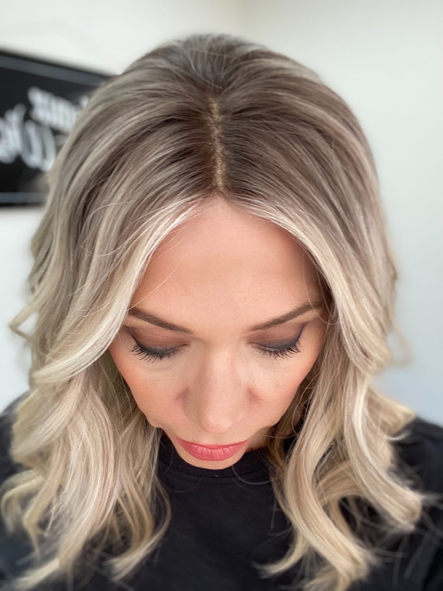 # 8735 GARDEAUX DELUXE HAND TIED MONO TOP WIG (MEDIUM CAP)