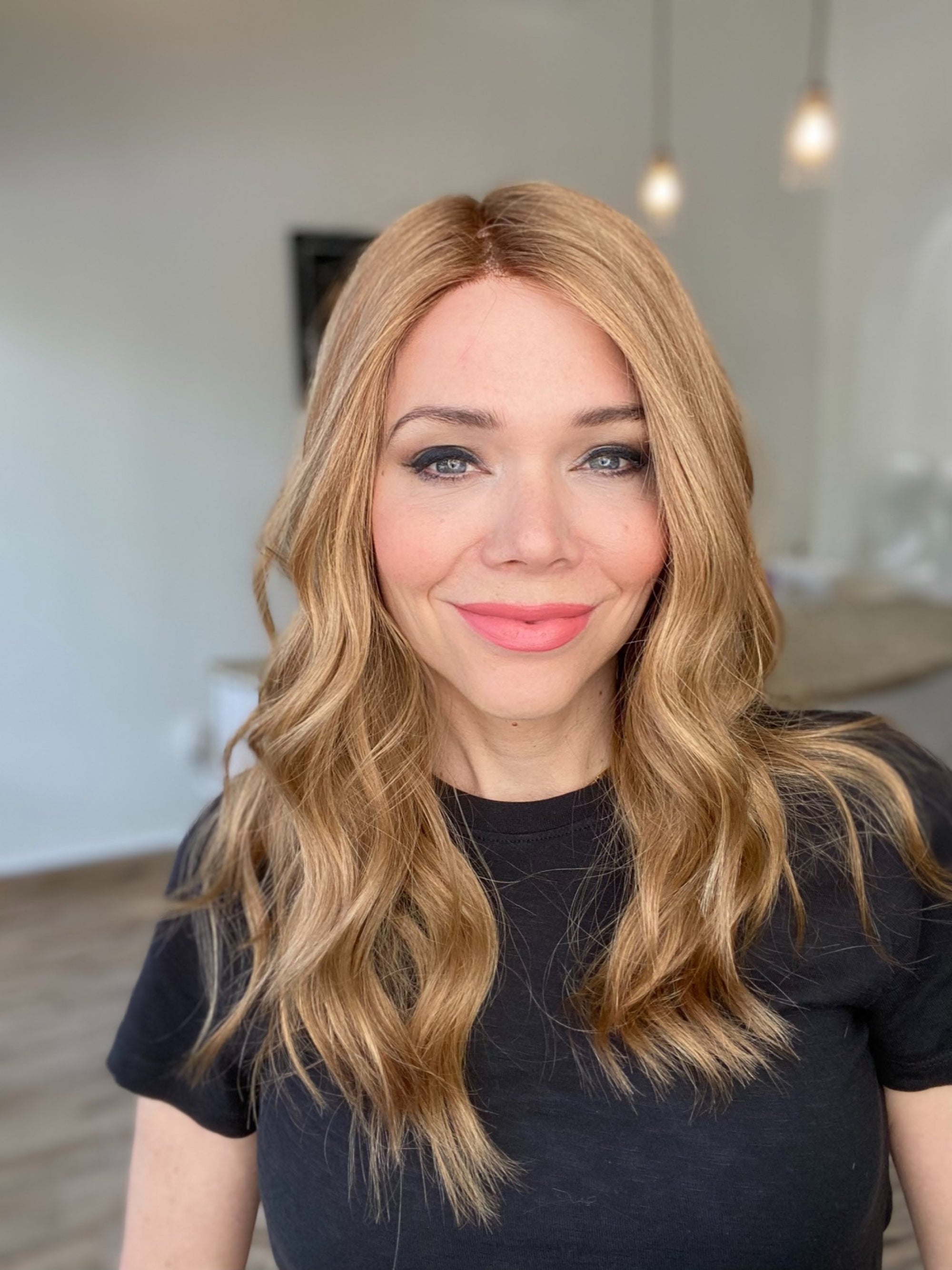 STOCK # JM316 GARDEAUX DELUXE MONO TOP WIG (MEDIUM CAP)