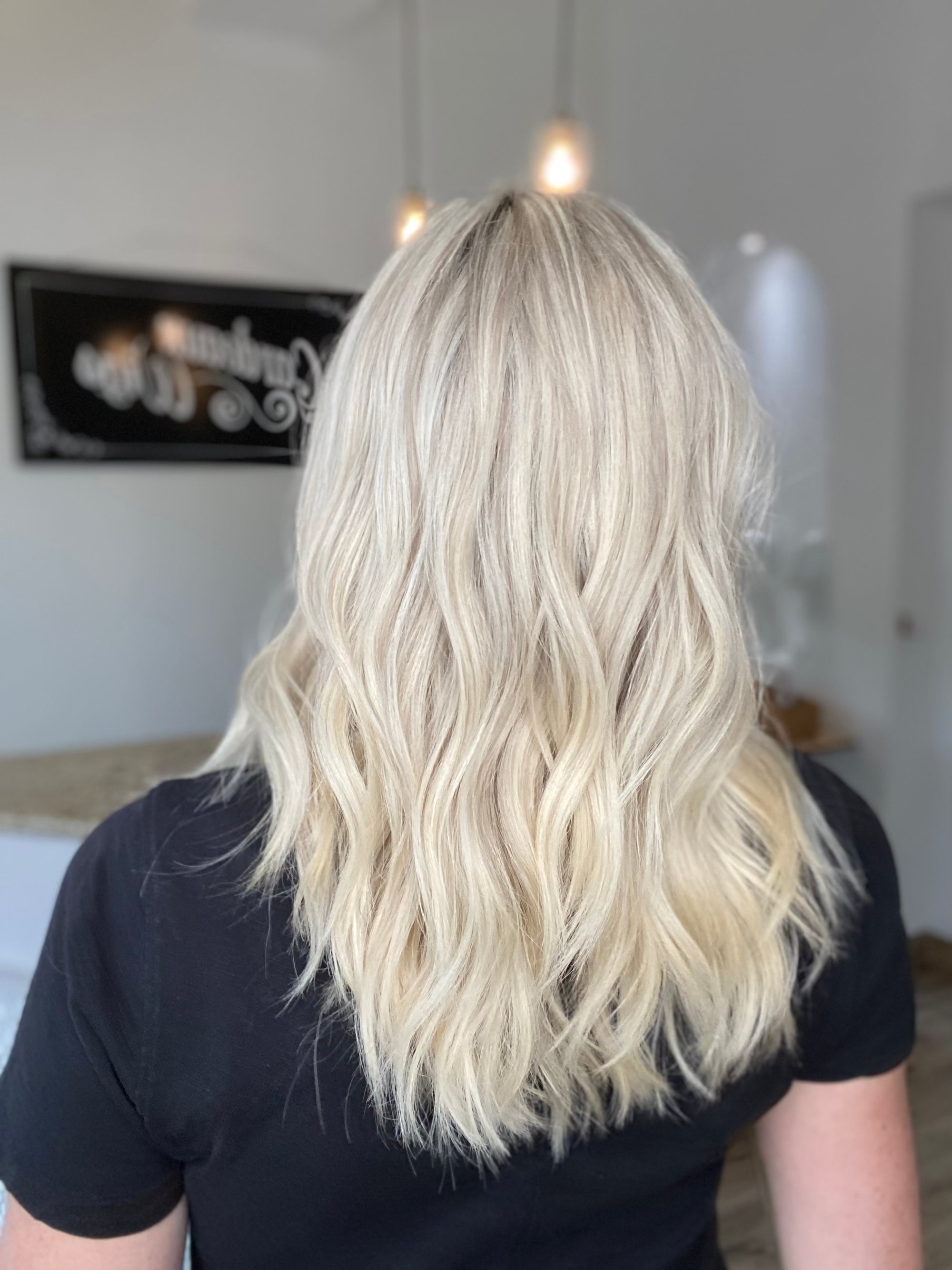 # 8315 GARDEAUX DELUXE LACE TOP WIG  (MEDIUM CAP)