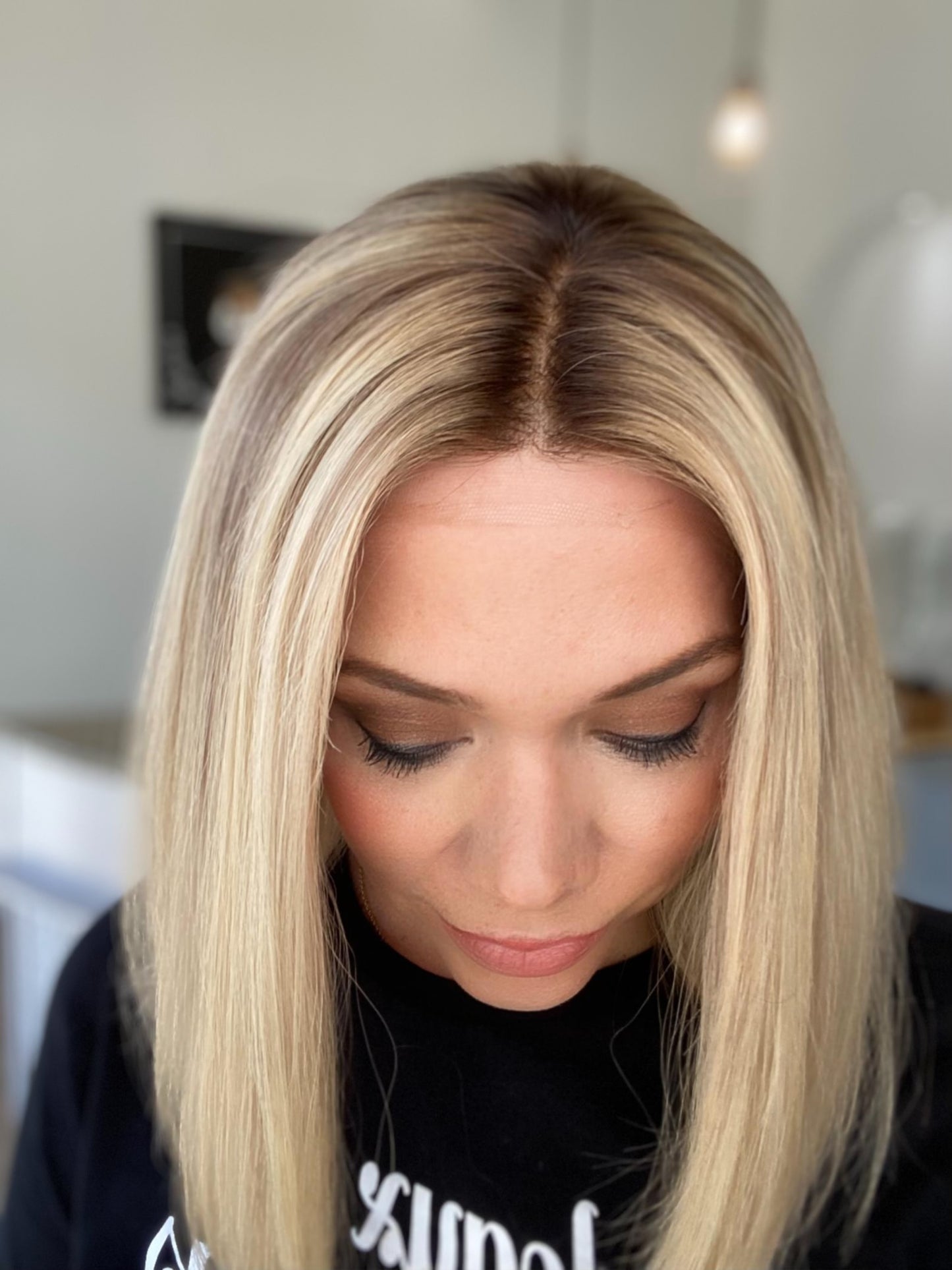 # G-8037 GARDEAUX DELUXE HAND TIED, SILICONE LINED WIG (MEDIUM CAP)