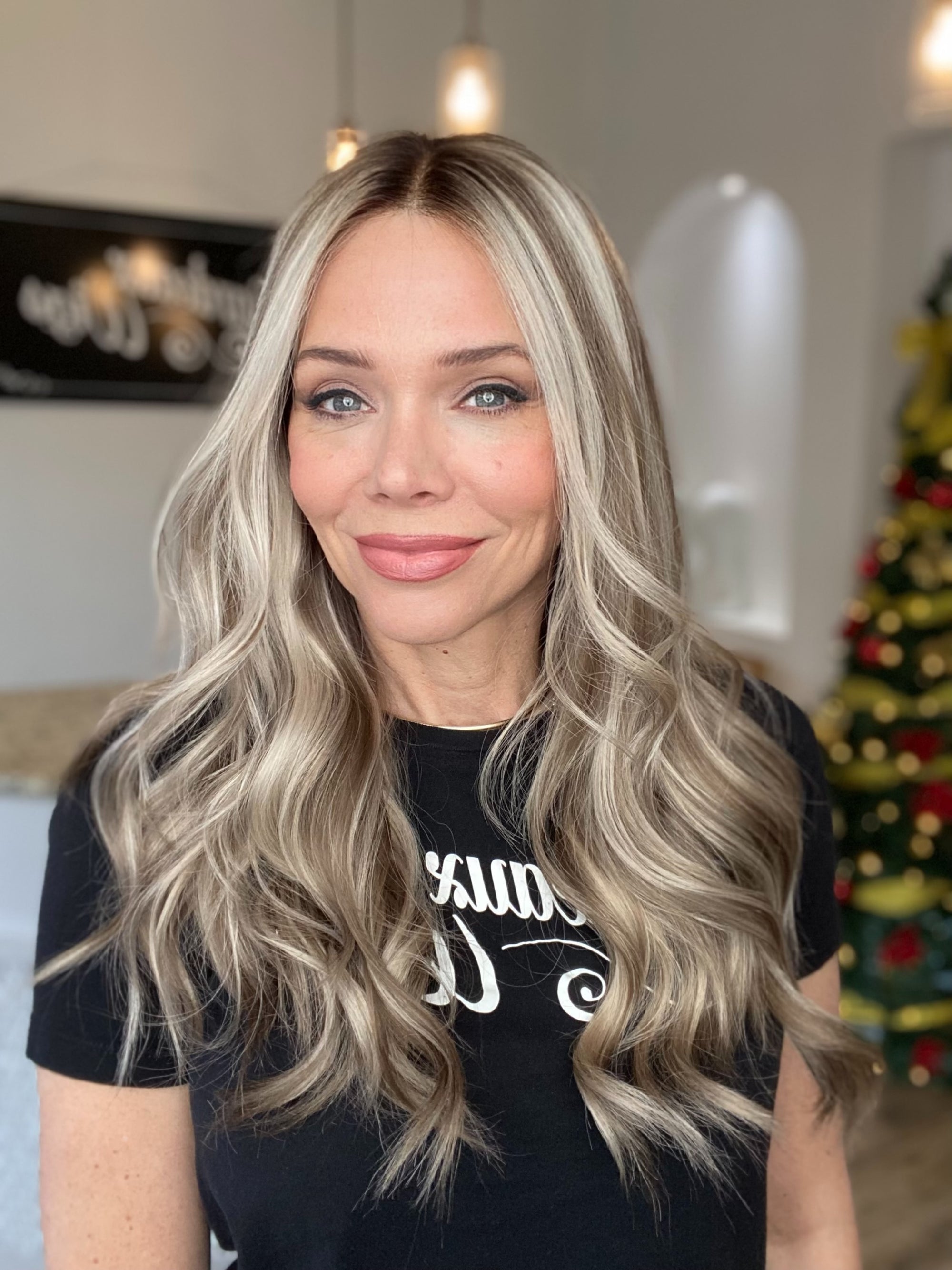 # 8605 GARDEAUX DELUXE DOUBLE LACE TOP WIG (MEDIUM CAP)