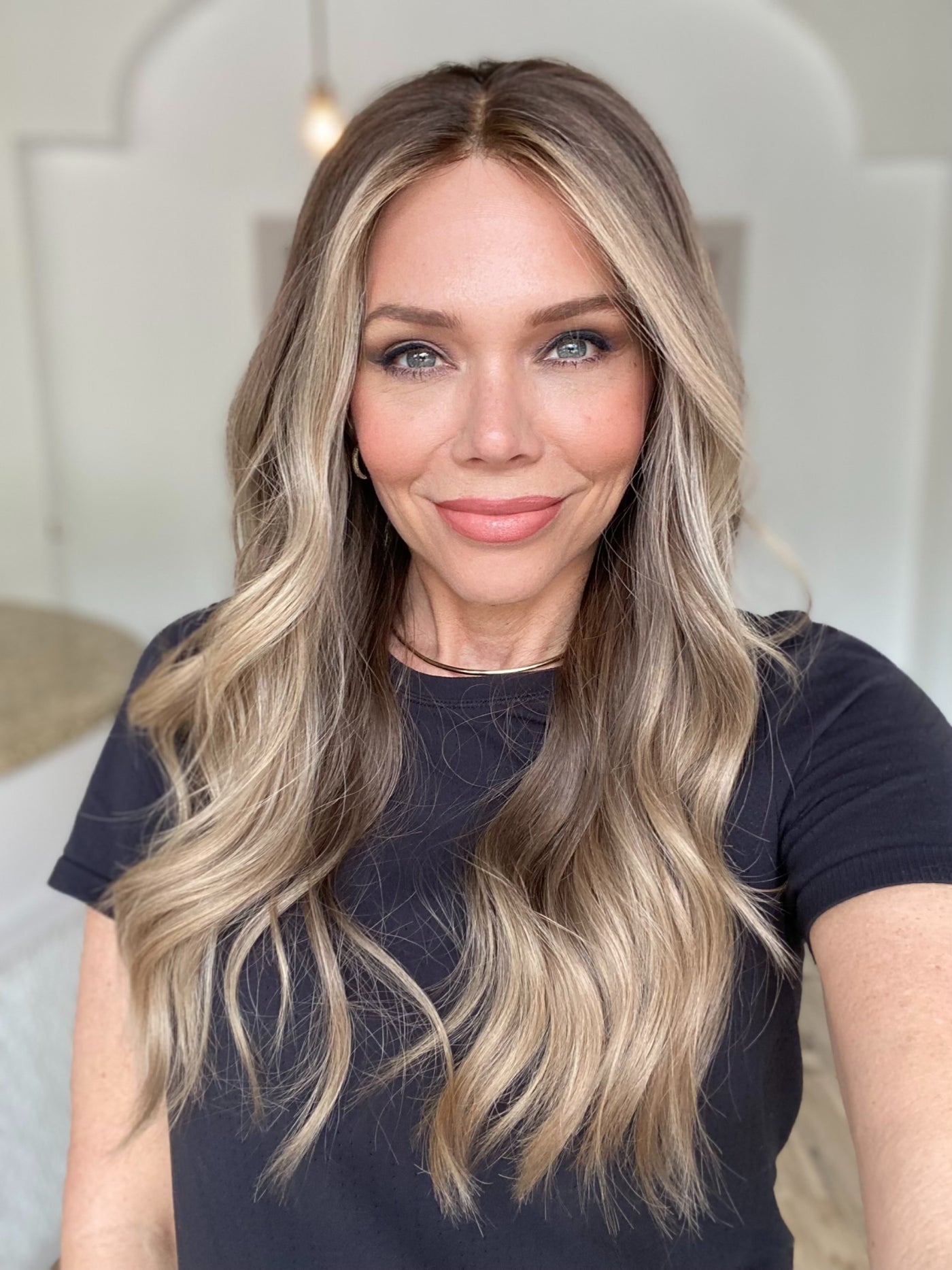 # 8396 GARDEAUX DELUXE HAND TIED MONO TOP W/ LACE FRONT WIG (MEDIUM CAP)