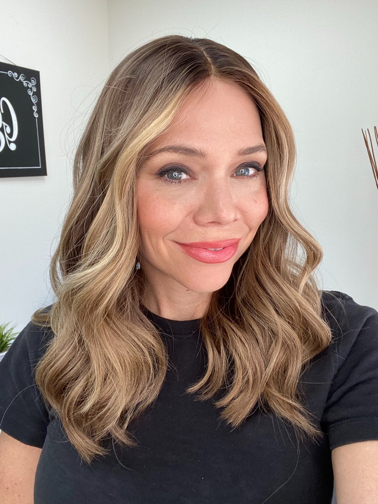 # 8734 GARDEAUX DELUXE SILK TOP LACE FRONT WIG (MEDIUM CAP)