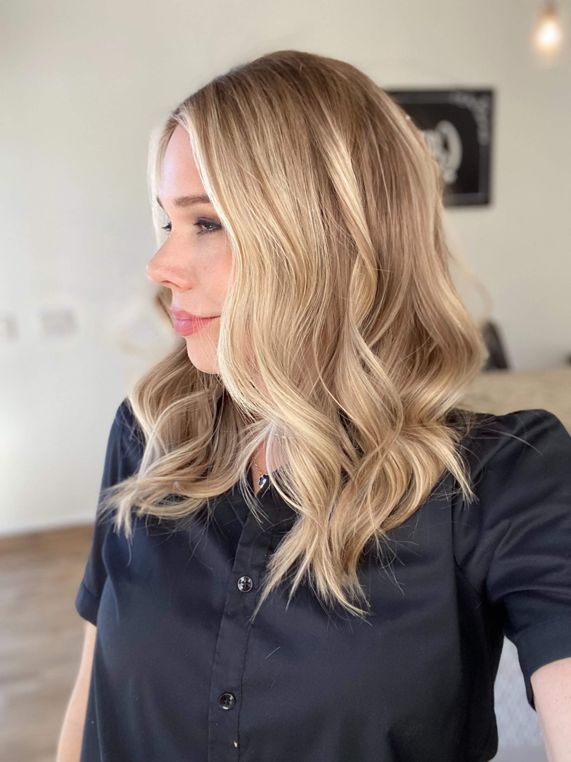 # 8577 GARDEAUX DELUXE LACE TOP WIG (MEDIUM CAP)