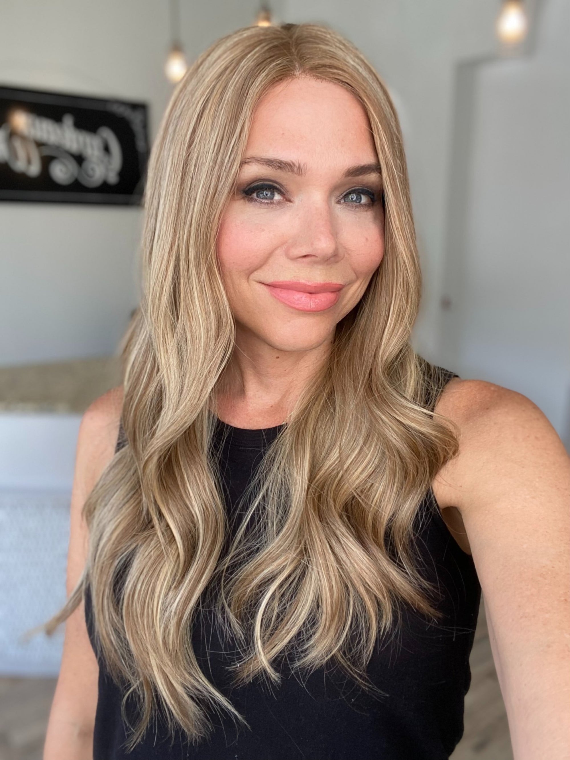 STOCK # JL06-344 GARDEAUX DELUXE HAND TIED MONO TOP WIG (MEDIUM CAP)