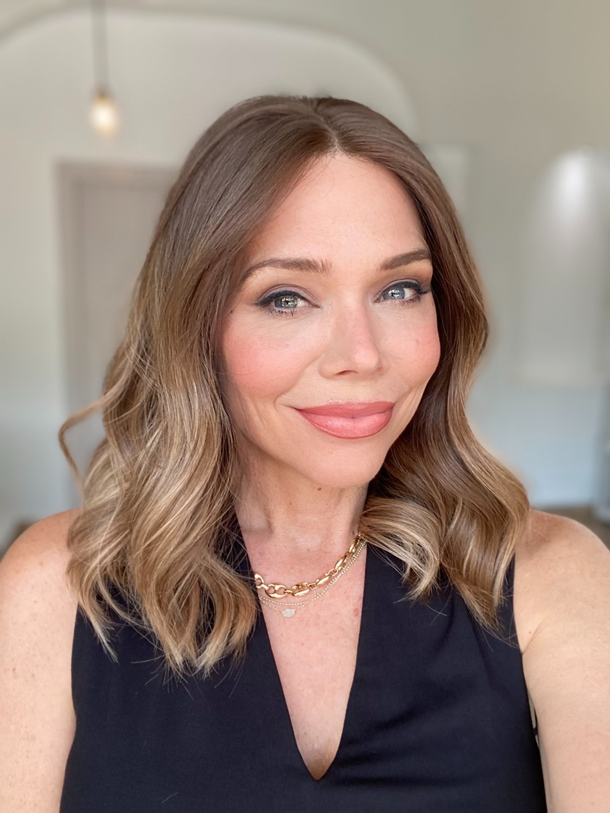 STOCK # BL-633.9 GARDEAUX DELUXE DOUBLE LACE TOP WIG (MEDIUM CAP)