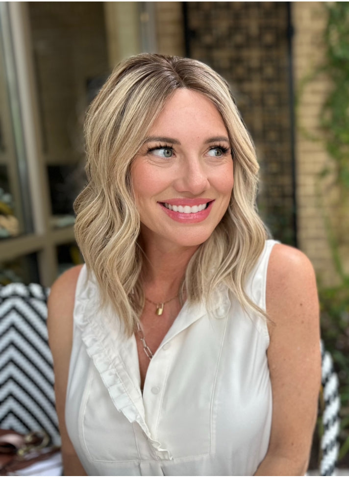 STOCK # JL-325.10 GARDEAUX DELUXE LACE TOP WIG