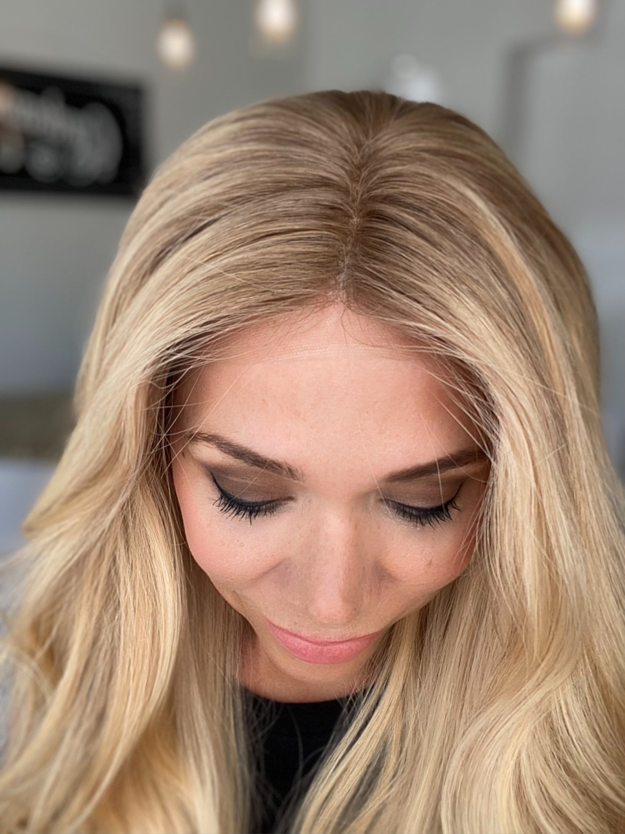 STOCK # JS346 GARDEAUX DELUXE HAND TIED, SILICONE LINED WIG (MEDIUM CAP)