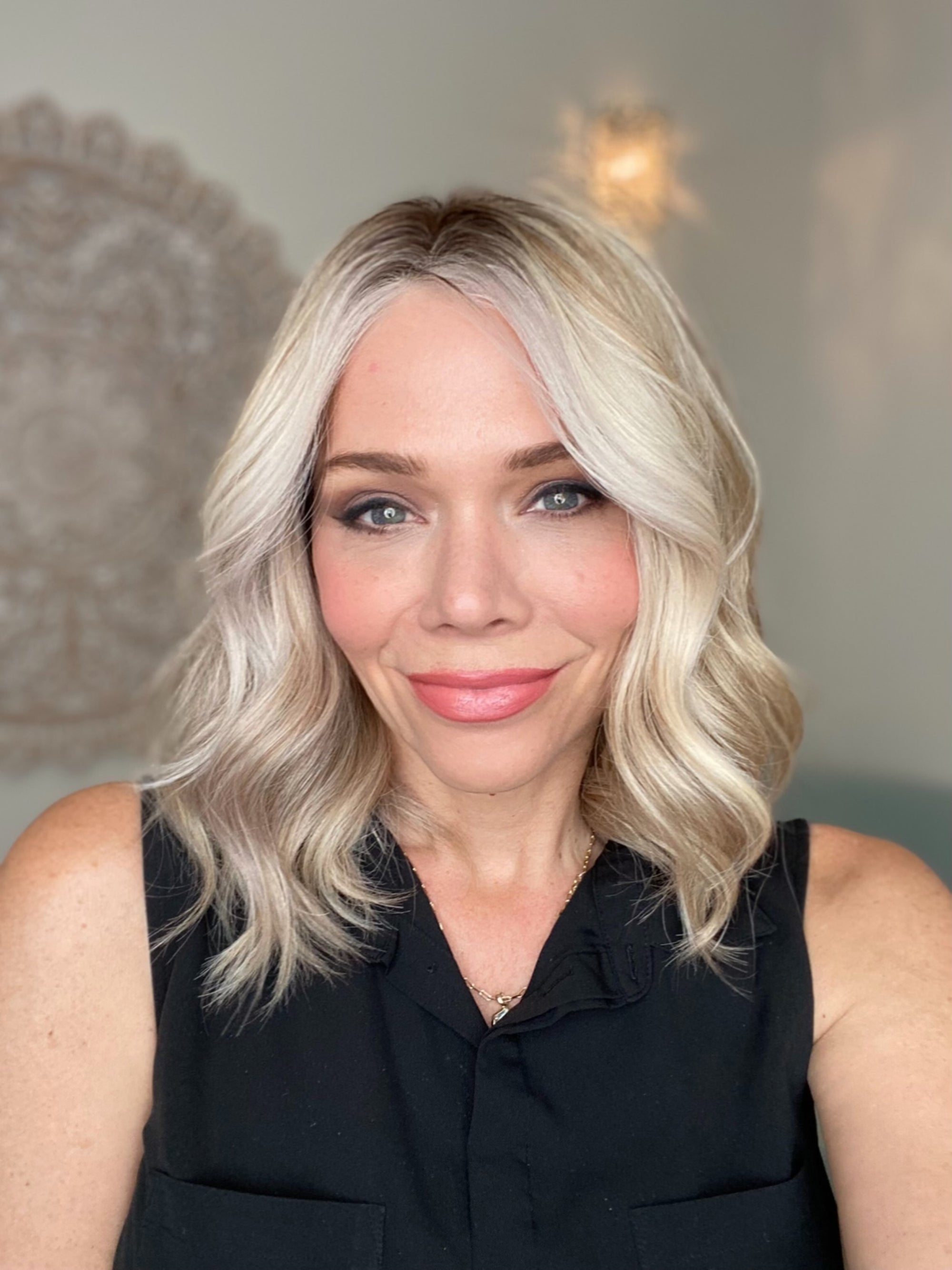 # G-8532 JON RENAU "CARRIE"