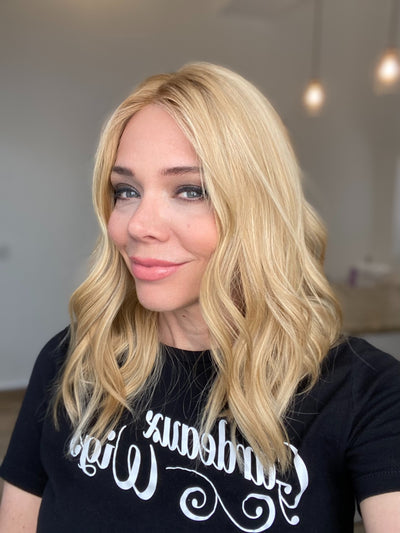 STOCK# JL301.10  GARDEAUX DELUXE LACE TOP WIG (MEDIUM CAP)