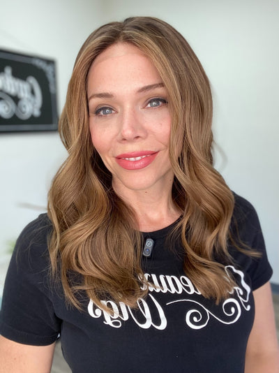 # 8711 GARDEAUX DELUXE HAND TIED, SILICONE LINED GRIPPER WIG (MEDIUM CAP)