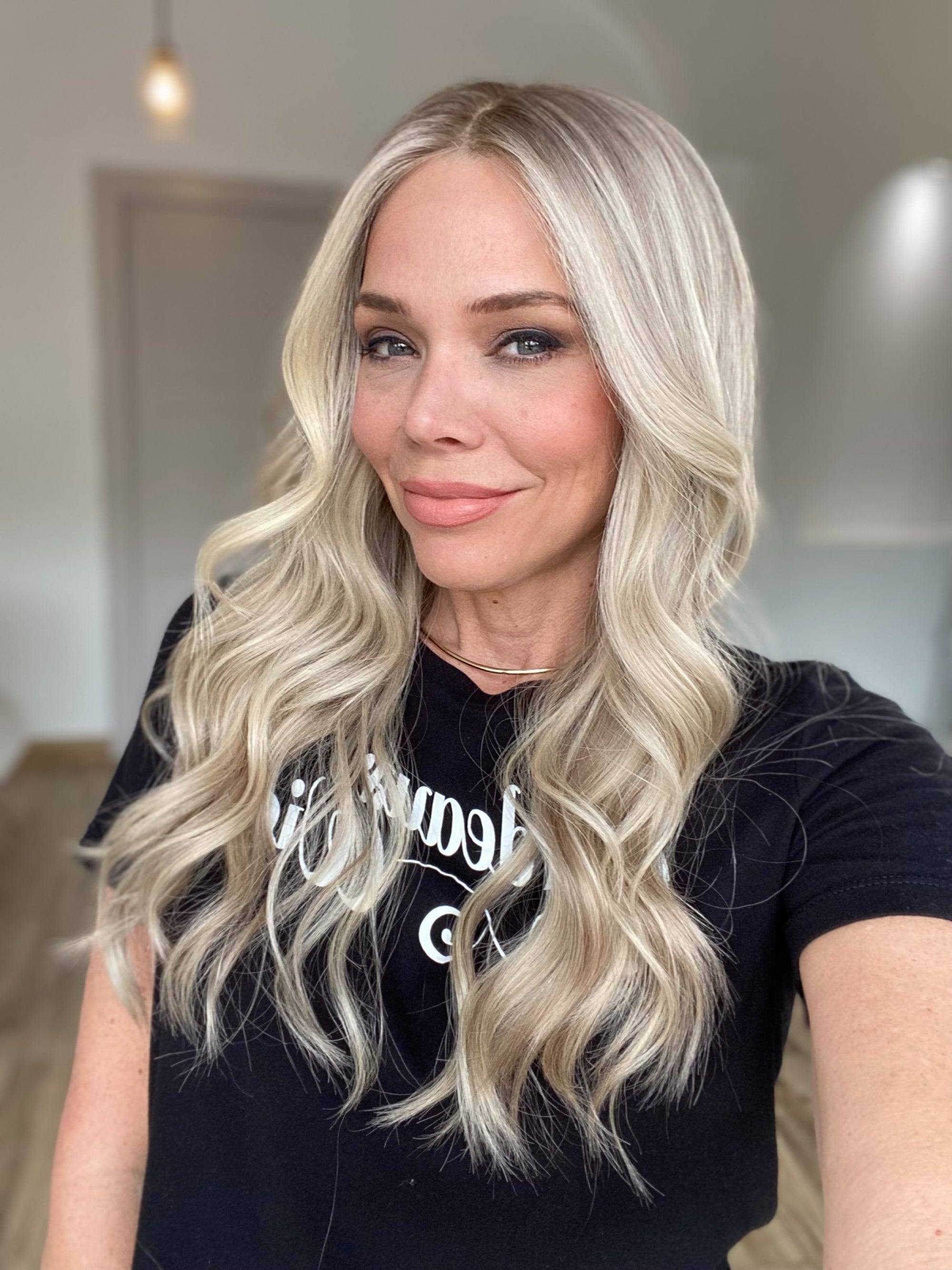 # G-8431 GARDEAUX DELUXE HAND TIED MONO TOP WIG (MEDIUM CAP)
