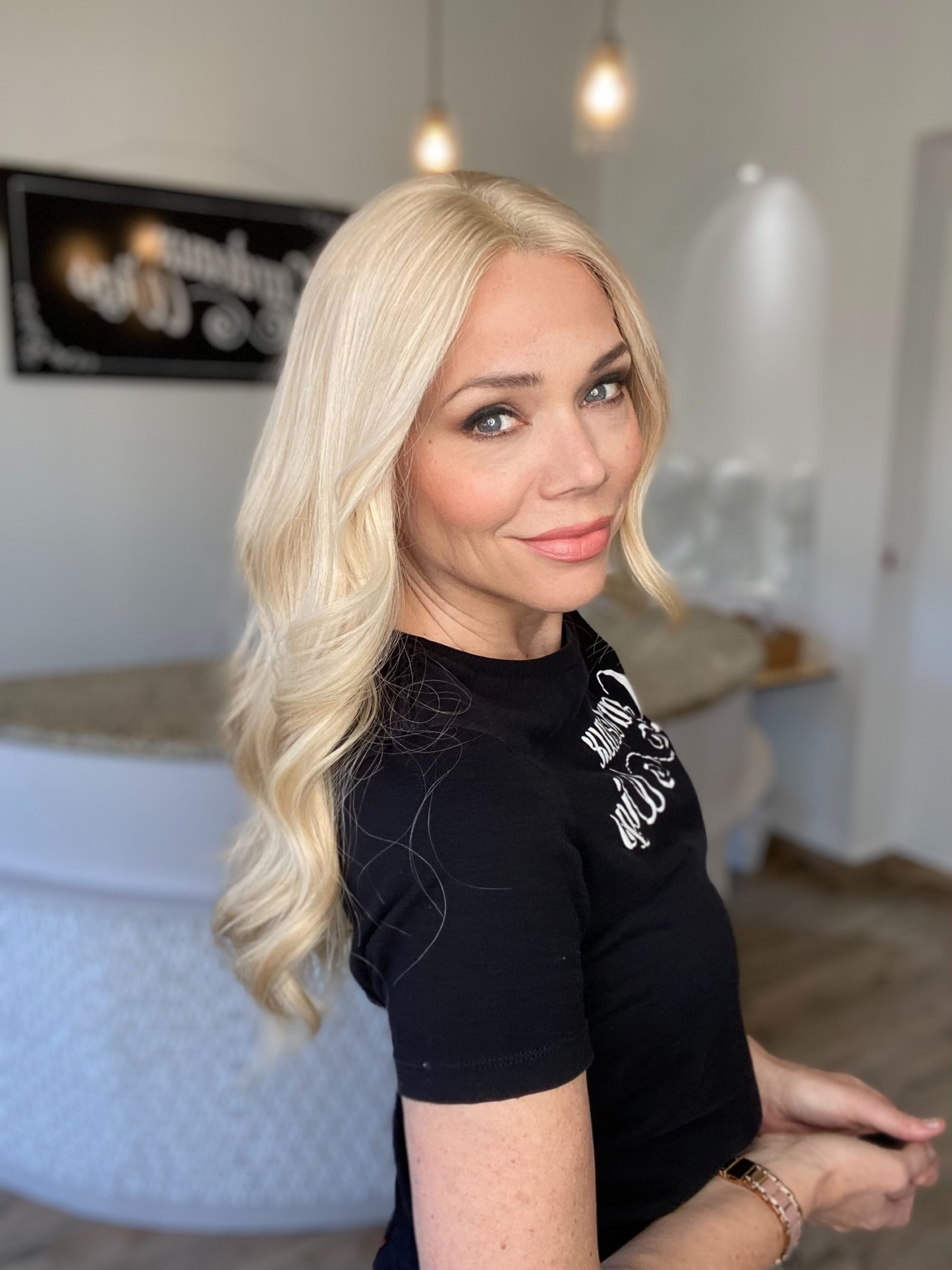 STOCK #JL-300.16 GARDEAUX DELUXE LACE TOP WIG (MEDIUM CAP)