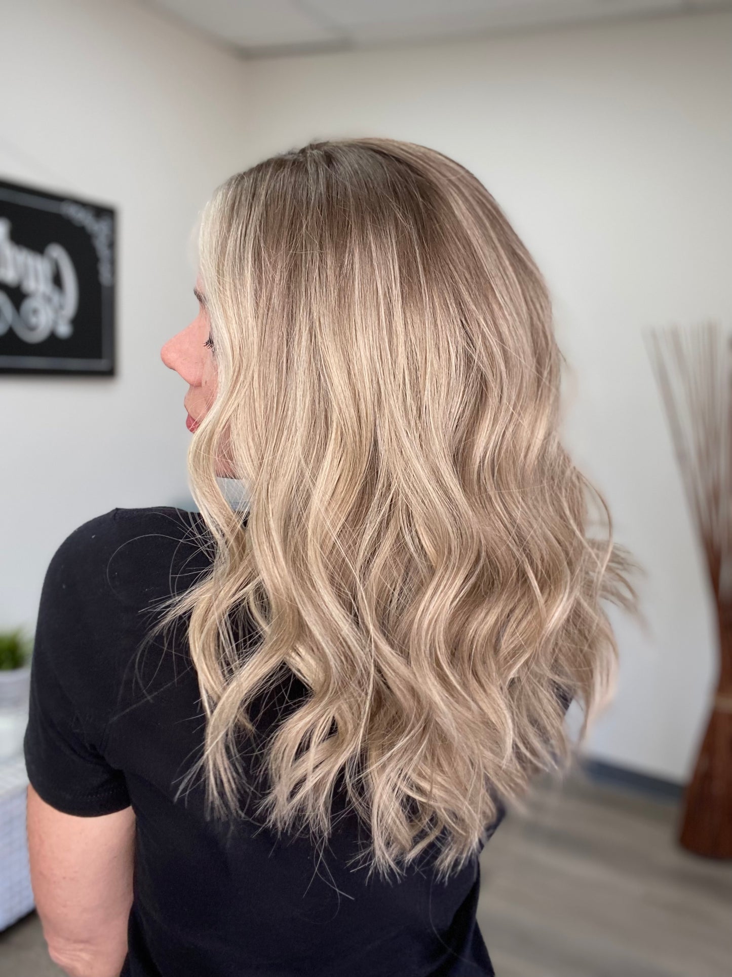 # 8744 GARDEAUX DELUXE HAND TIED MONO TOP WIG (MEDIUM CAP)