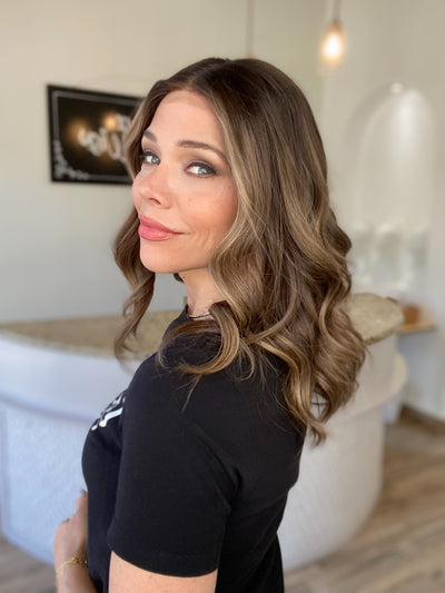 # G-8232 GARDEAUX DELUXE HAND TIED SILICONE LINED WIG (MEDIUM CAP)