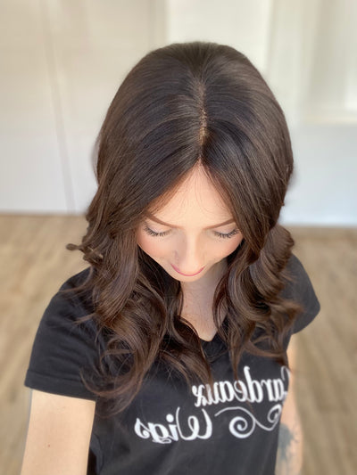 # 7513 GARDEAUX DELUXE MONO TOP WIG (SMALL CAP)