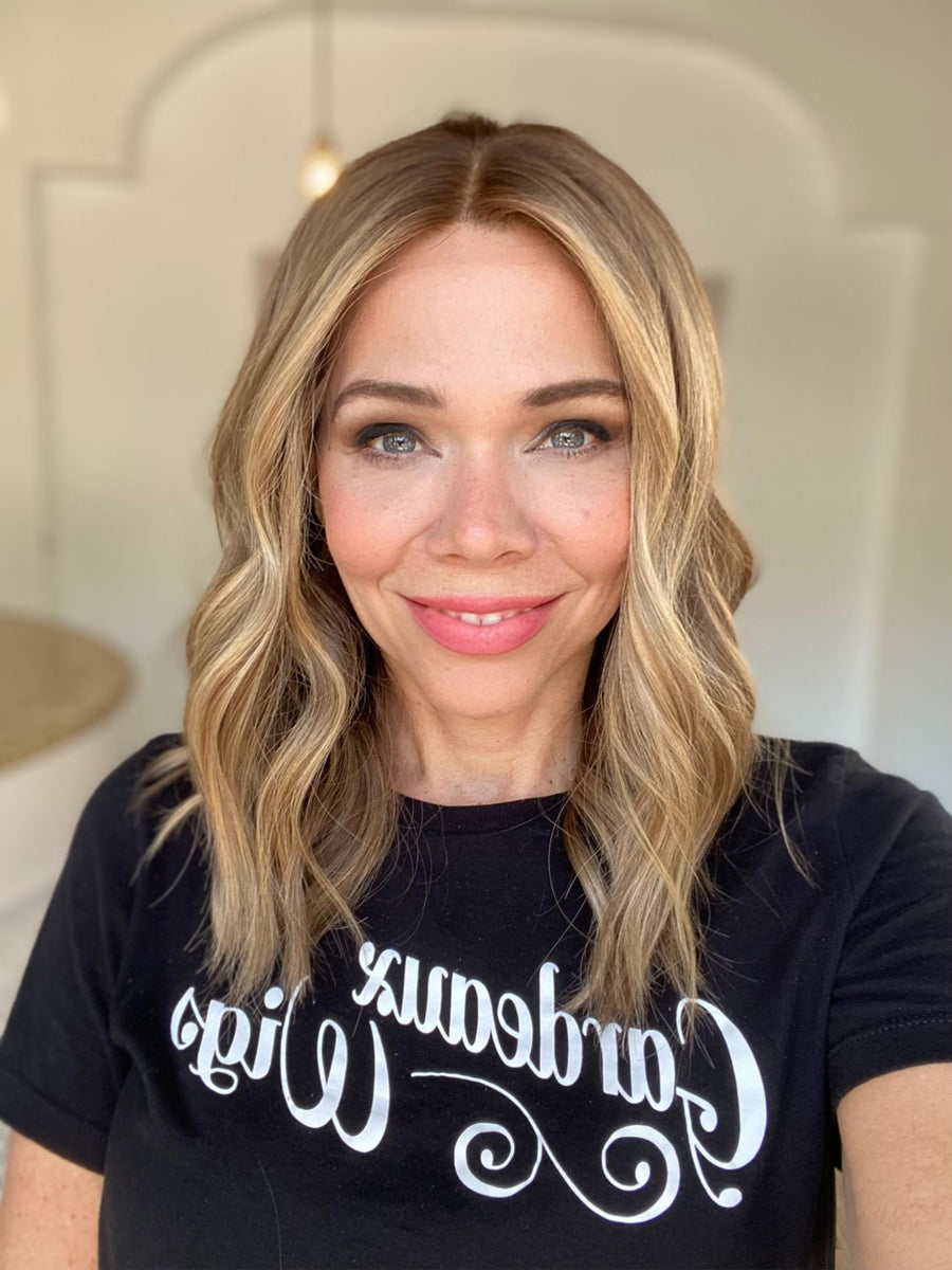 # 8011 GARDEAUX DELUXE HAND TIED SILICONE LINED WIG (MEDIUM CAP)