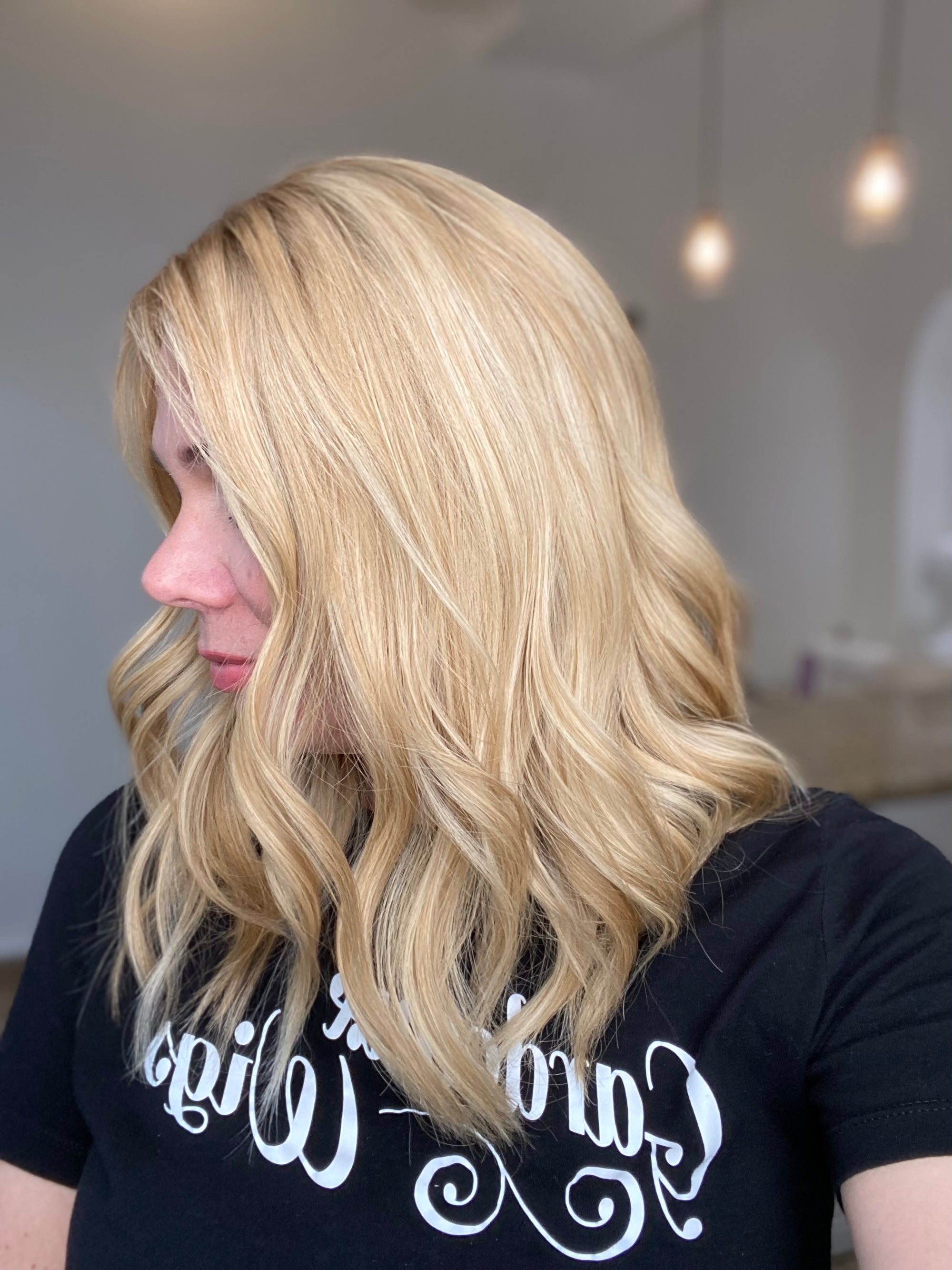 STOCK# JL301.10  GARDEAUX DELUXE LACE TOP WIG (MEDIUM CAP)