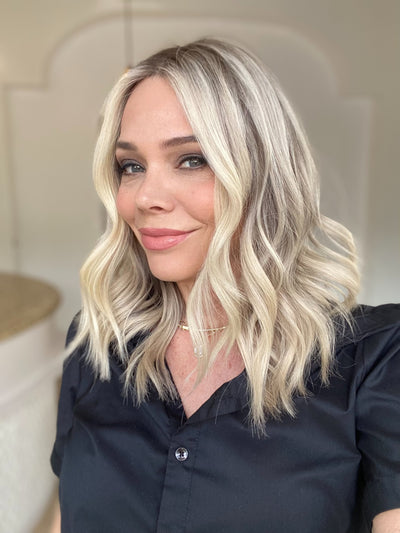 # 8445 GARDEAUX DELUXE LACE TOP WIG  (SMALL CAP)