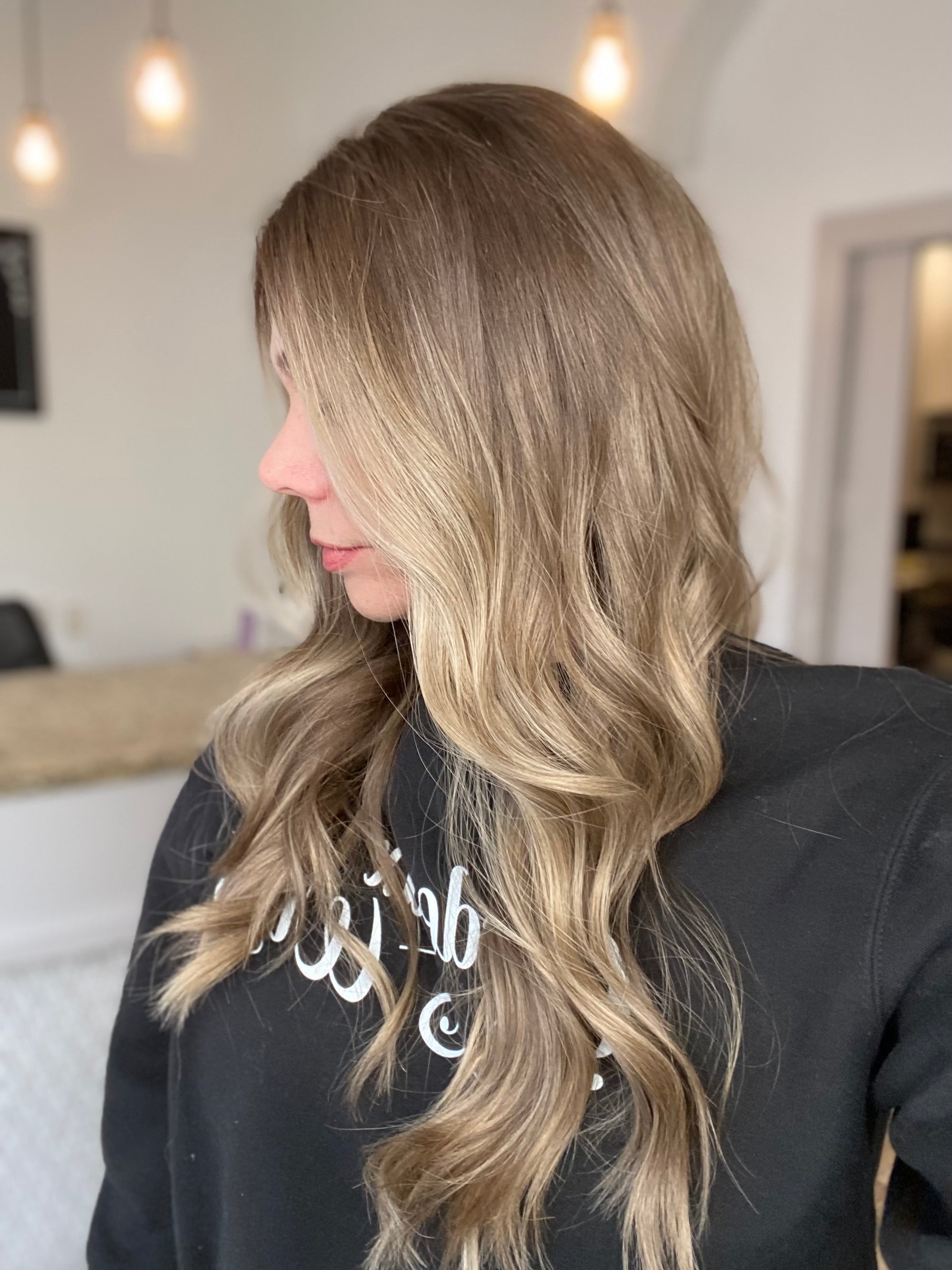 # 8169 GARDEAUX DELUXE HAND TIED SILICONE LINED WIG (MEDIUM CAP)