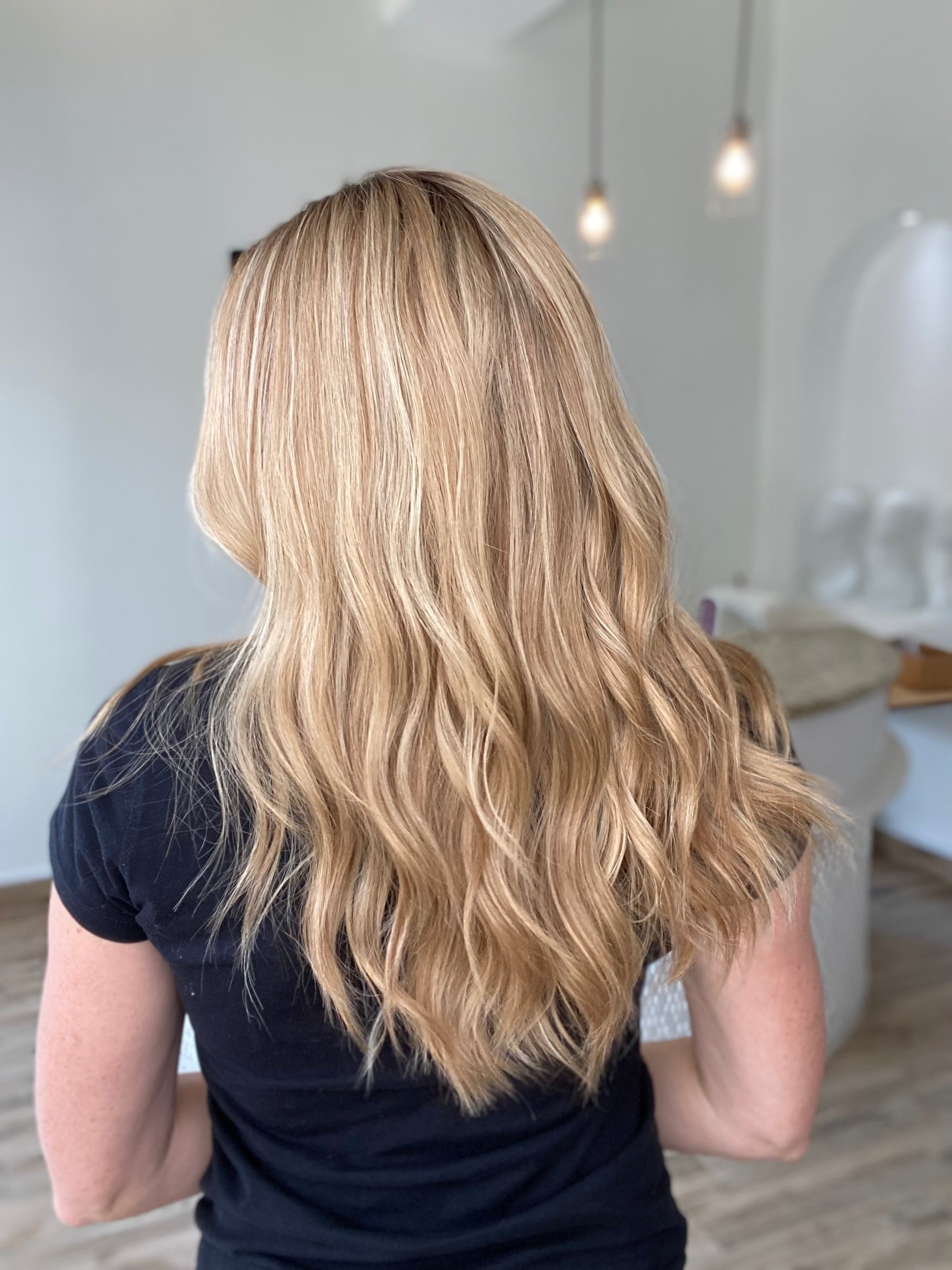 STOCK # JL-357.14 GARDEAUX DELUXE LACE TOP WIG (MEDIUM CAP)