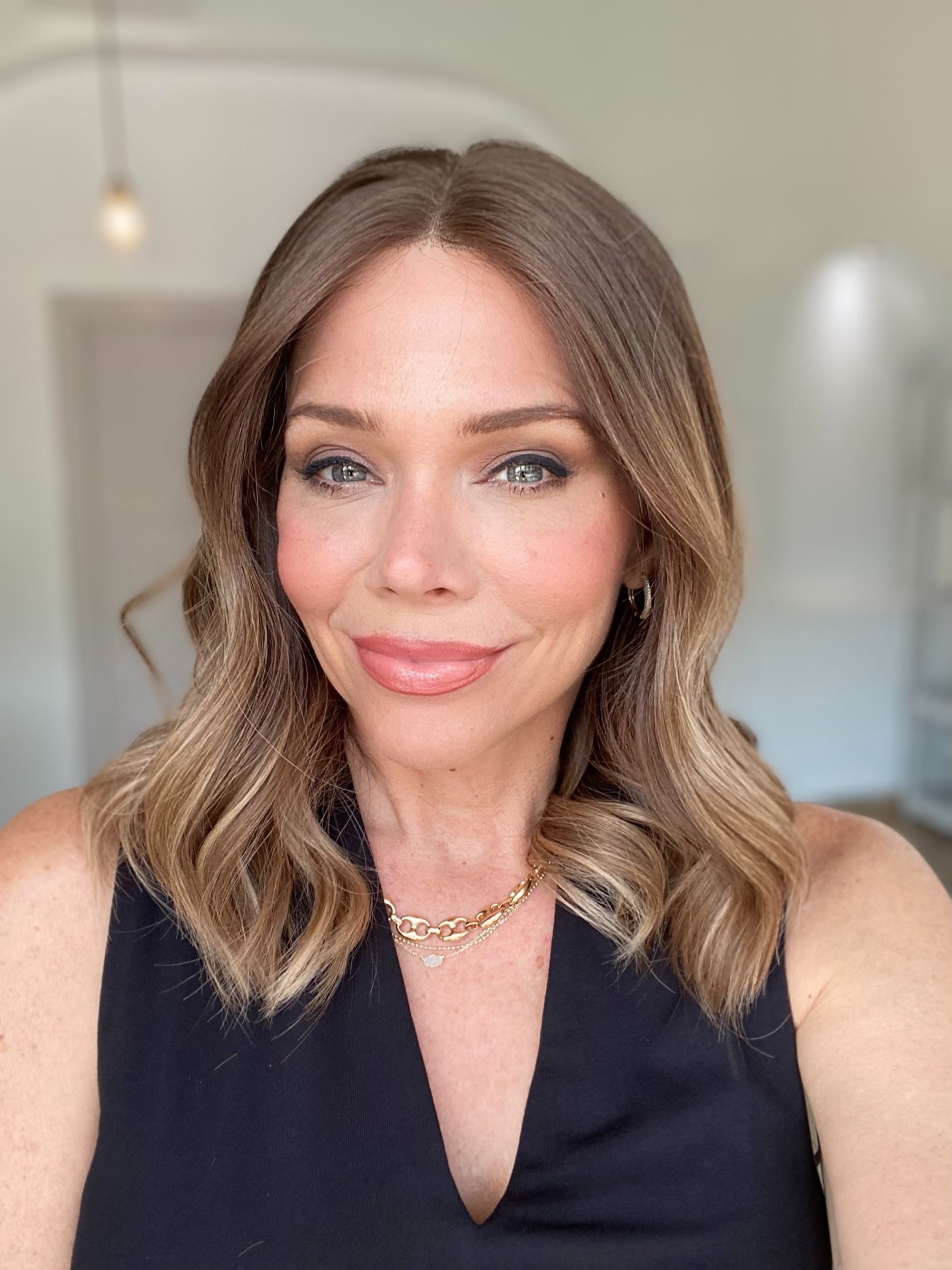 STOCK # BL-633.9 GARDEAUX DELUXE DOUBLE LACE TOP WIG (MEDIUM CAP)