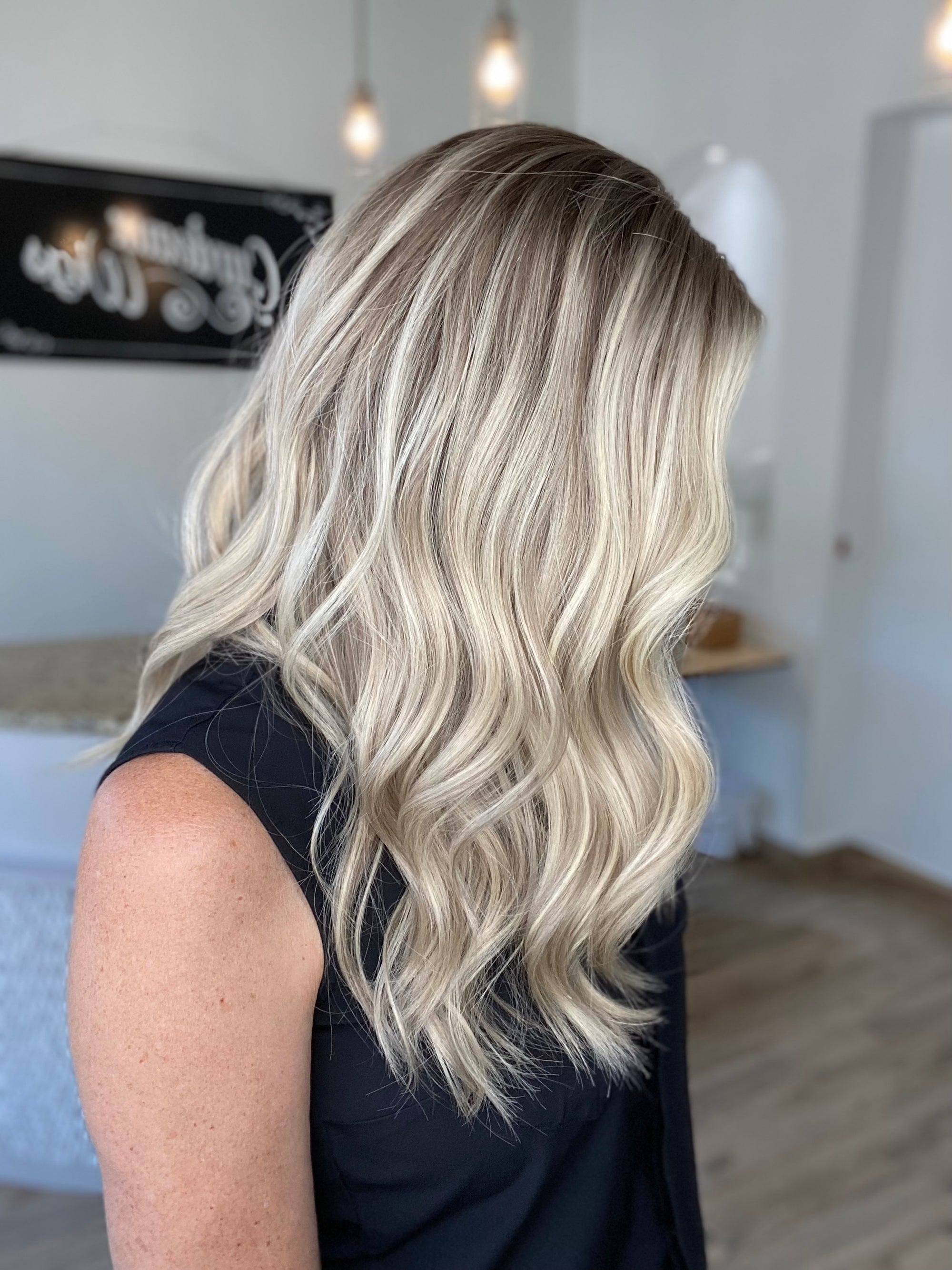 #G-8489 GARDEAUX DELUXE HAND TIED MONO TOP W/ LACE FRONT WIG (MEDIUM CAP)