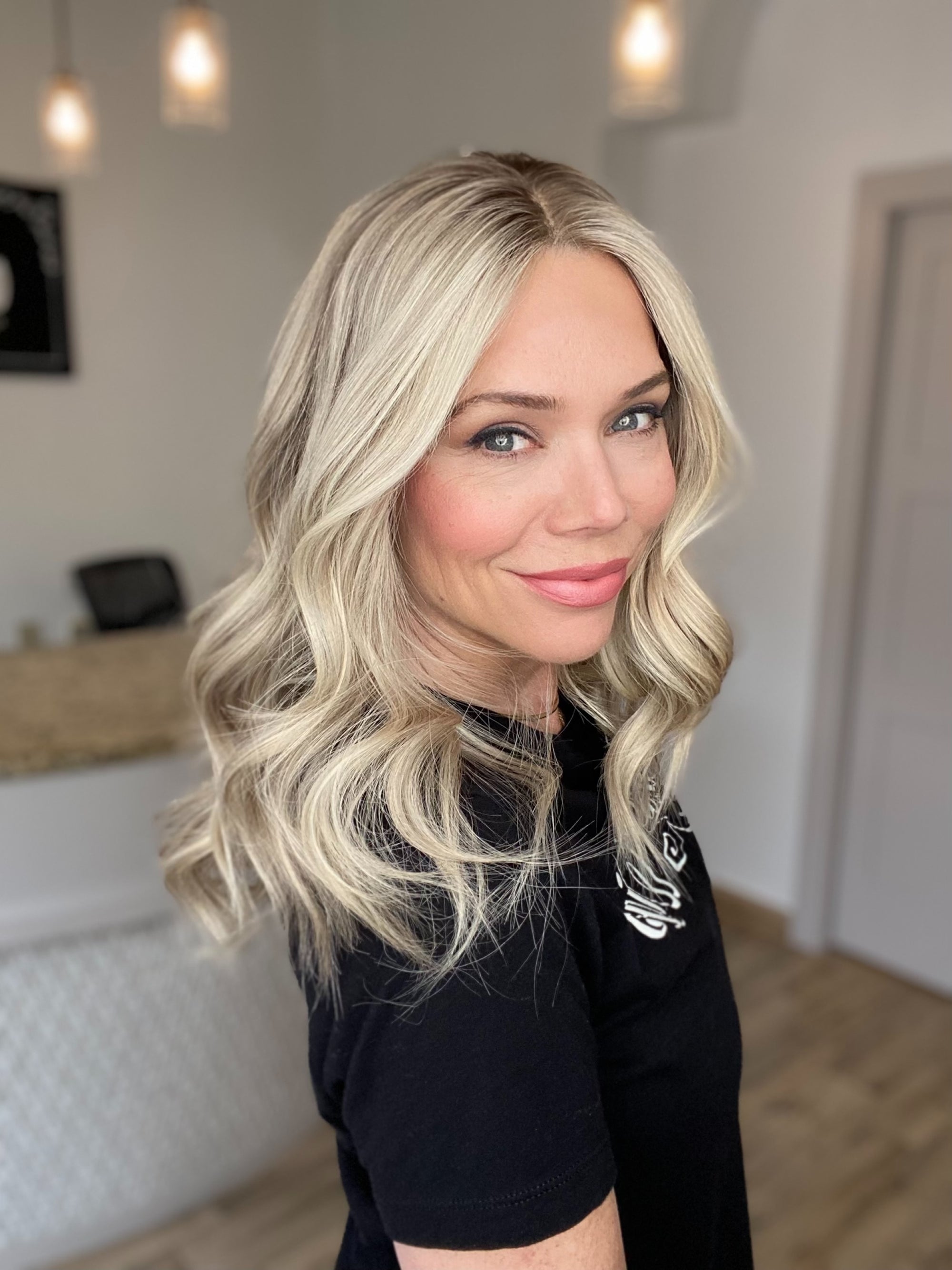 # 8628 GARDEAUX DELUXE HAND TIED MONO TOP WIG (MEDIUM CAP)