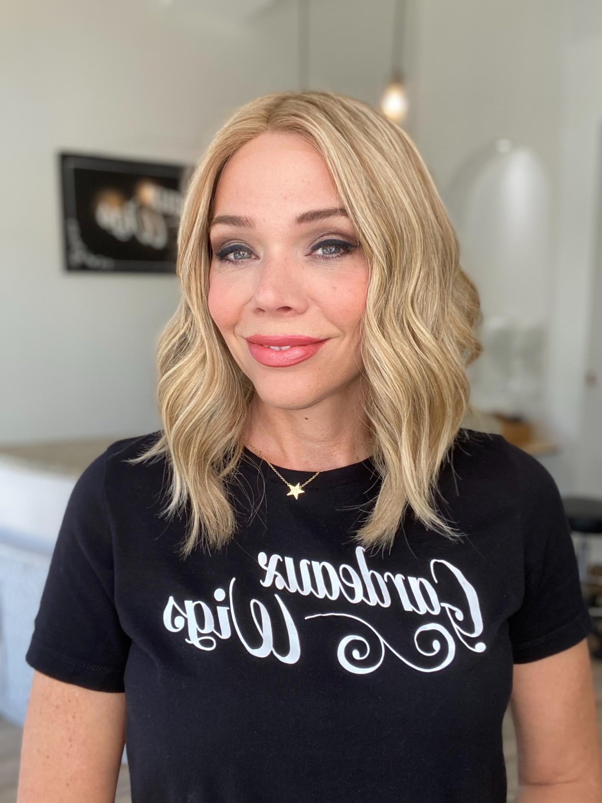 STOCK # JS305.6 GARDEAUX DELUXE HAND TIED, SILICONE LINED WIG