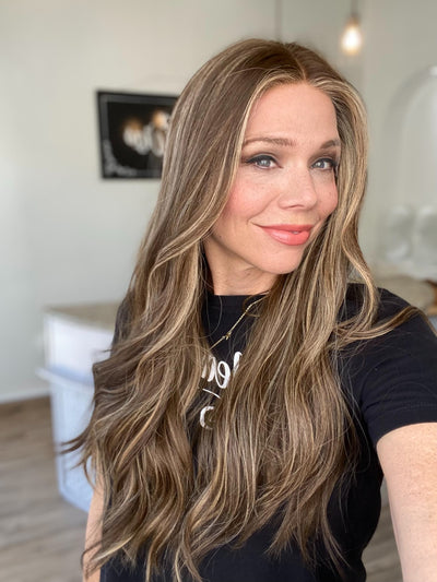 STOCK # BL629.18 GARDEAUX DELUXE DOUBLE LACE TOP WIG (MEDIUM CAP)