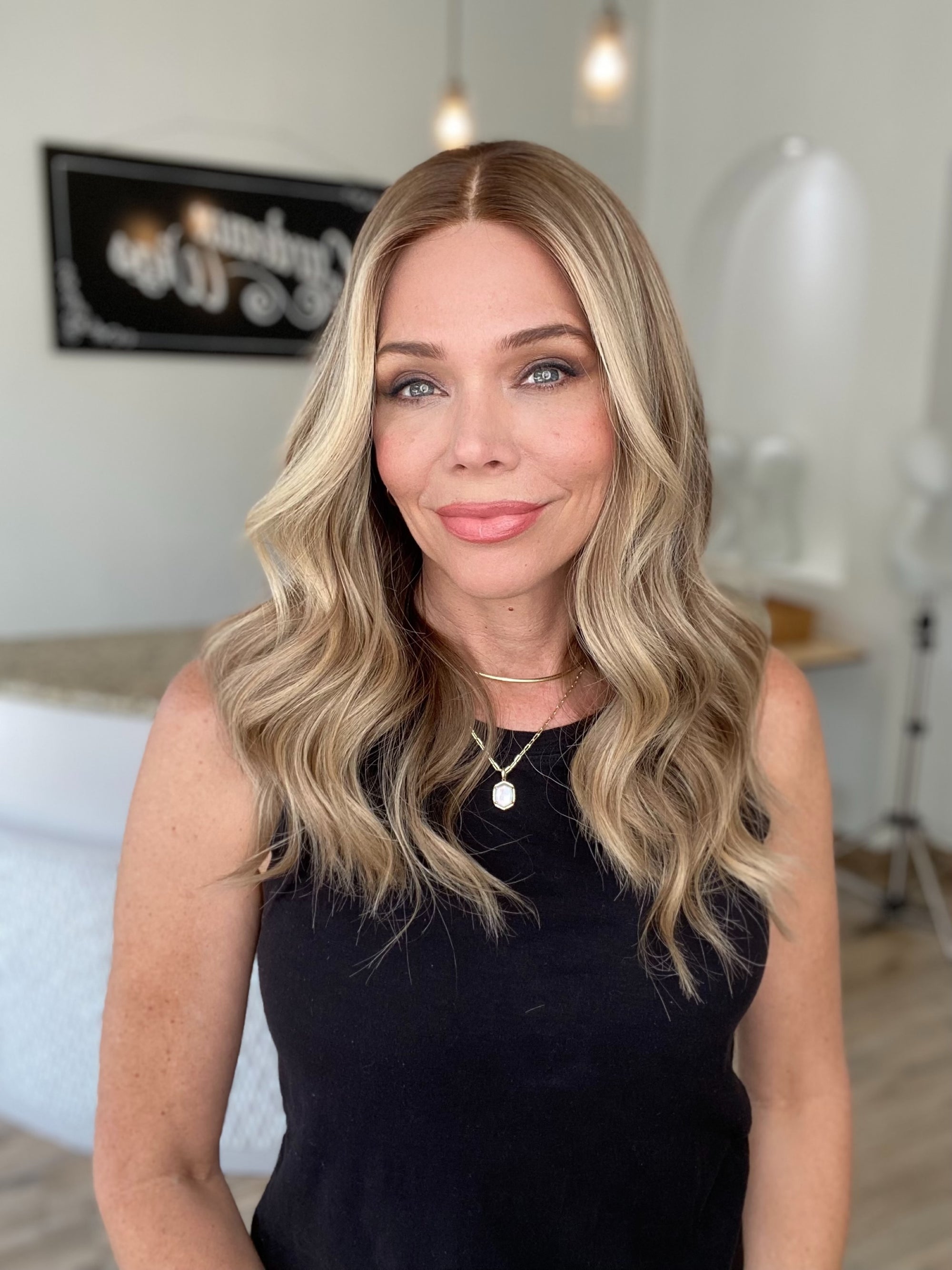 # 8512 IWIG WEFTED CAP WIG (MEDIUM CAP)