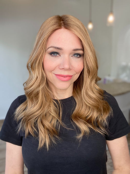 STOCK # JM316 GARDEAUX DELUXE MONO TOP WIG (MEDIUM CAP)