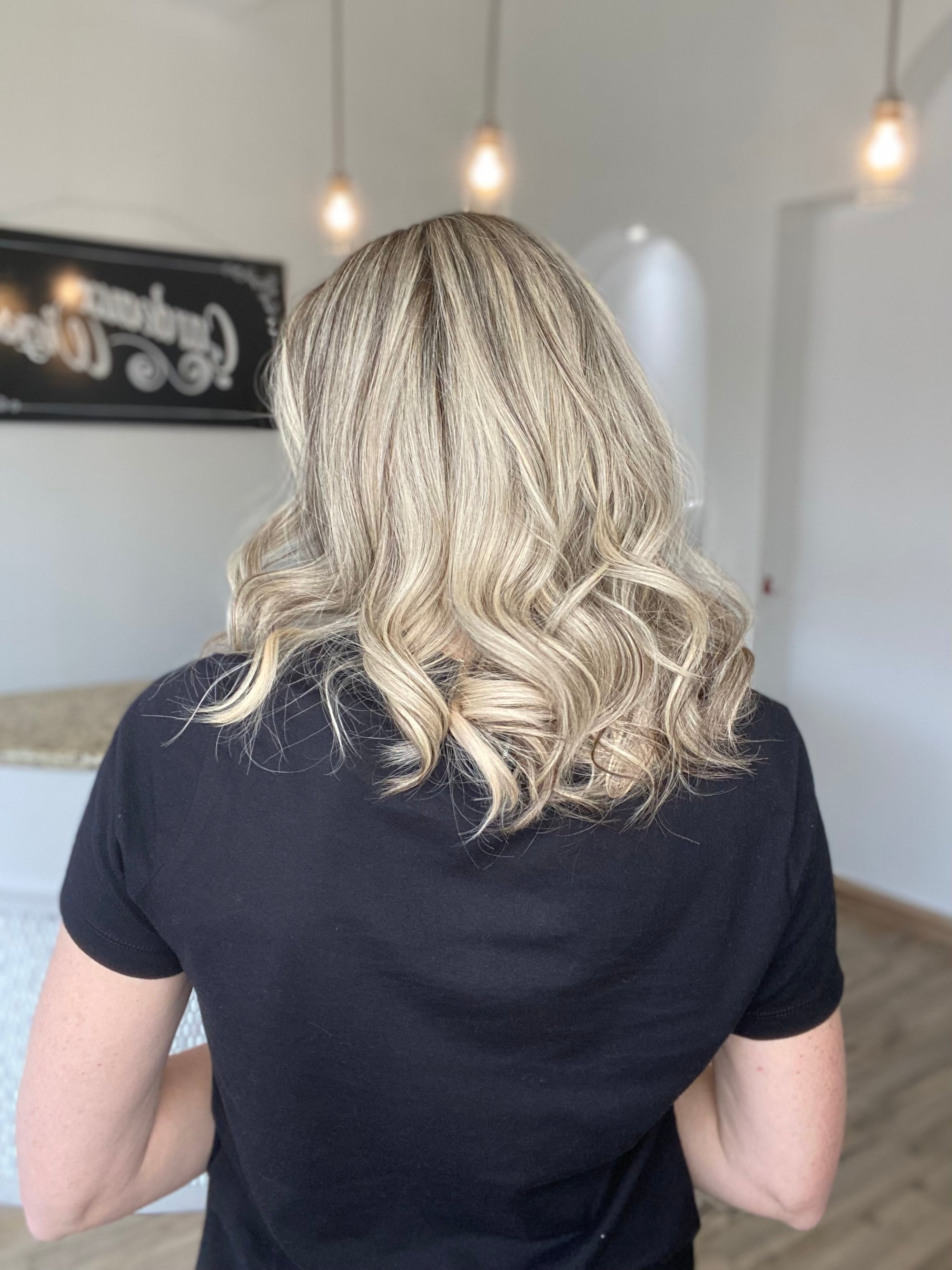 STOCK# BL328  GARDEAUX DELUXE LACE TOP WIG (SMALL  CAP)