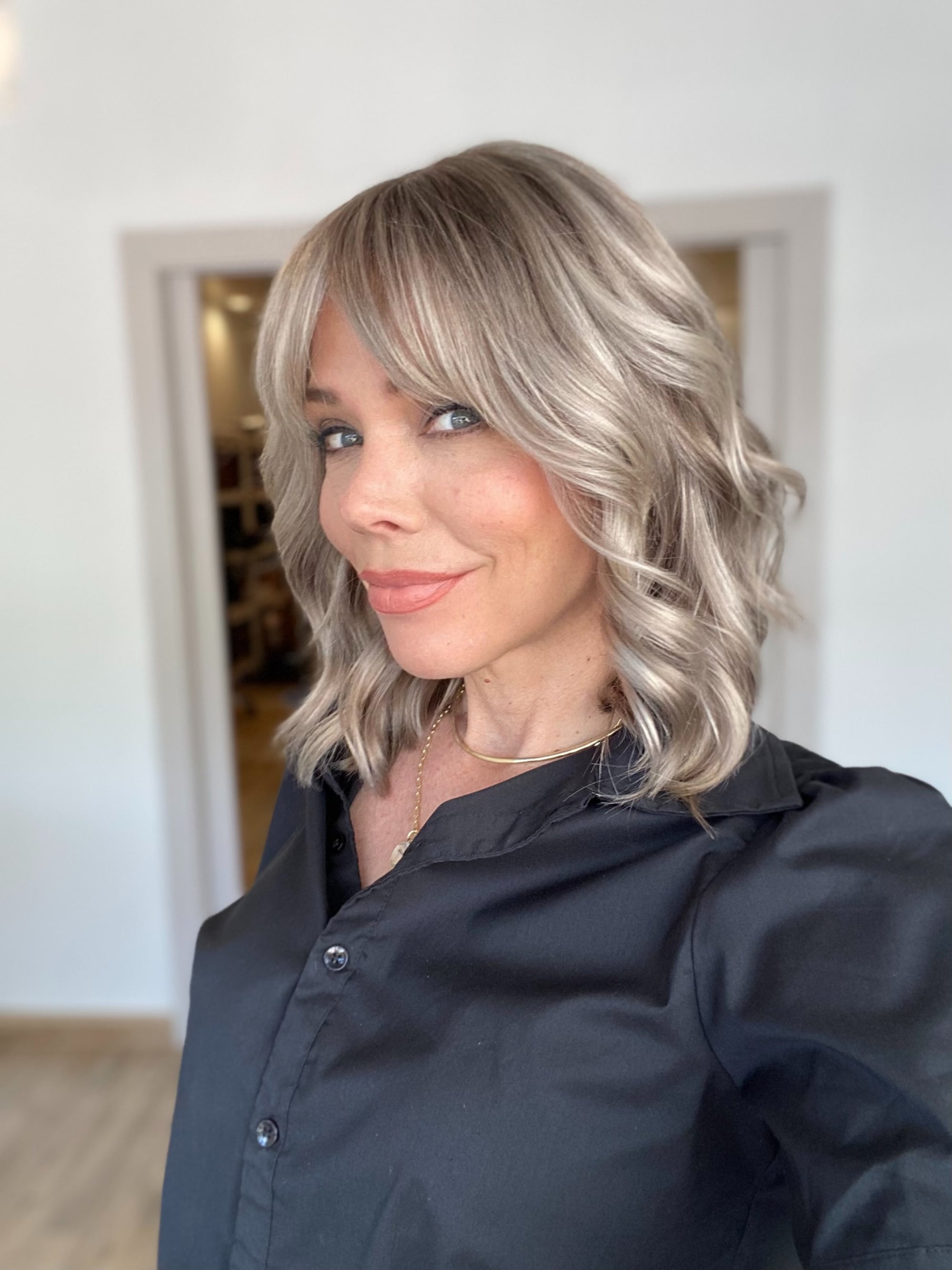 # 8300 GARDEAUX DELUXE DOUBLE MONO TOP WIG (SMALL CAP)