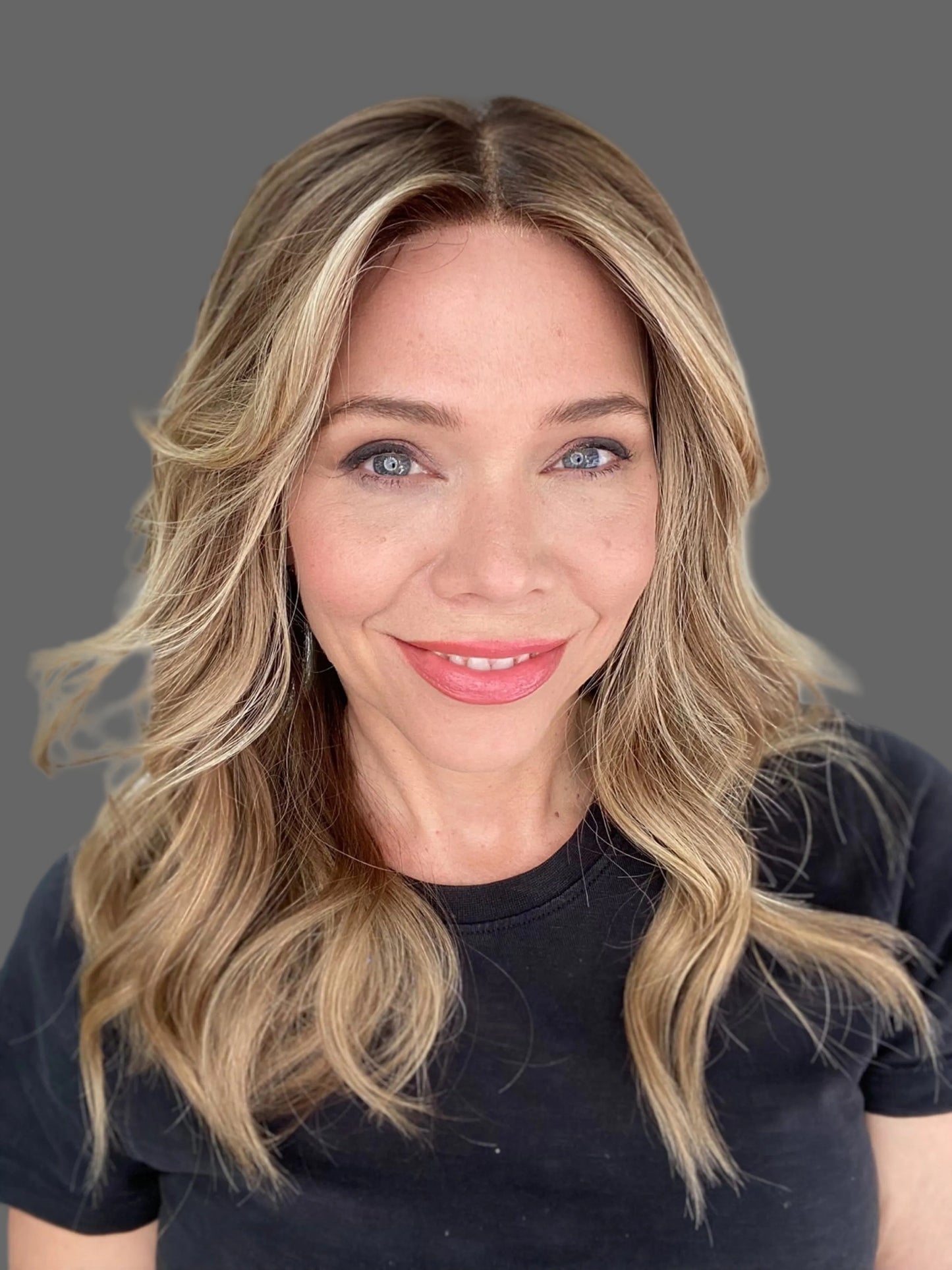 # 8720 GARDEAUX DELUXE HAND TIED MONO TOP WIG (MEDIUM CAP)