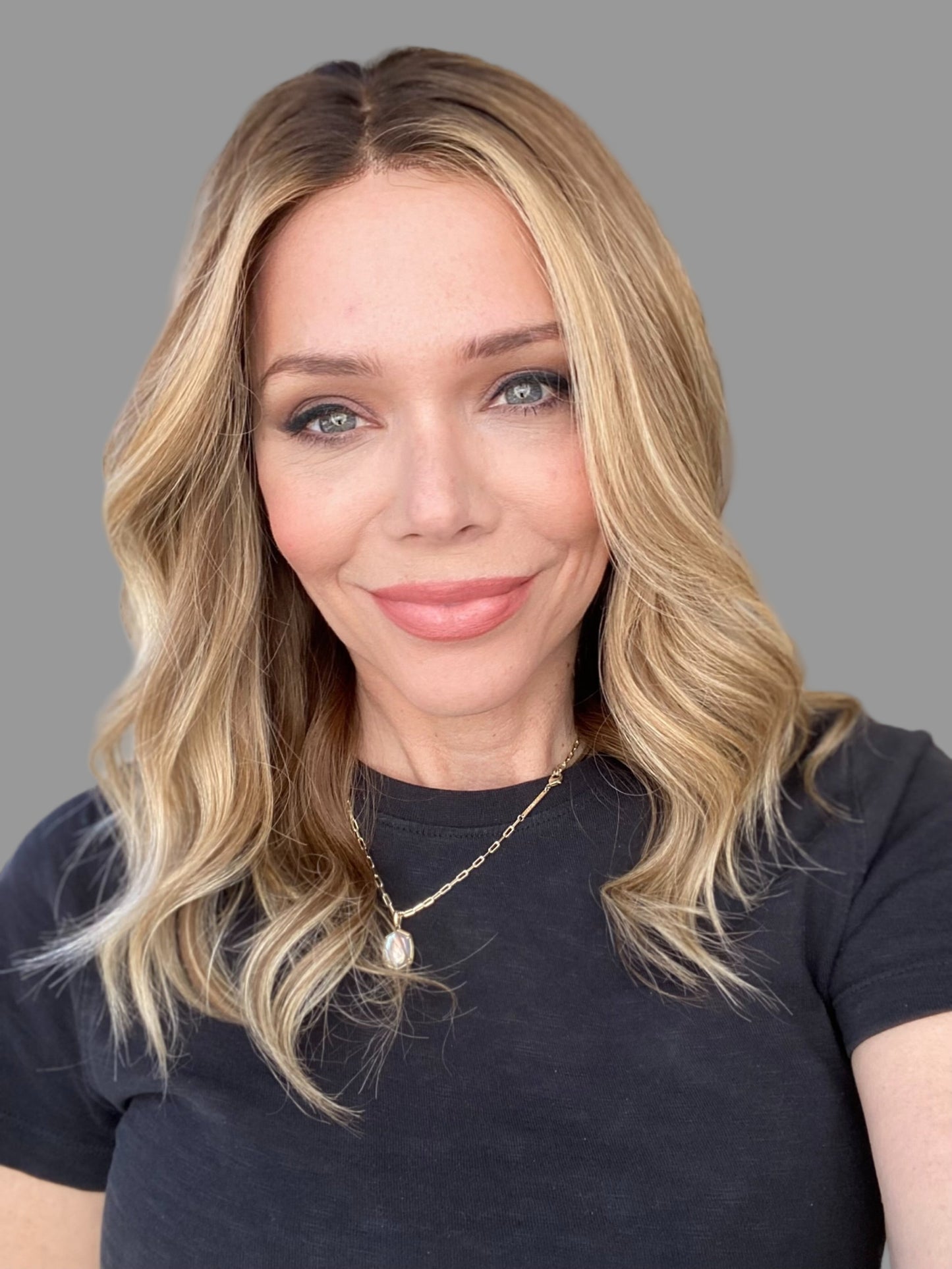 HUMAN HAIR HAND TIED MONO TOP WIG (MEDIUM CAP). # 8570