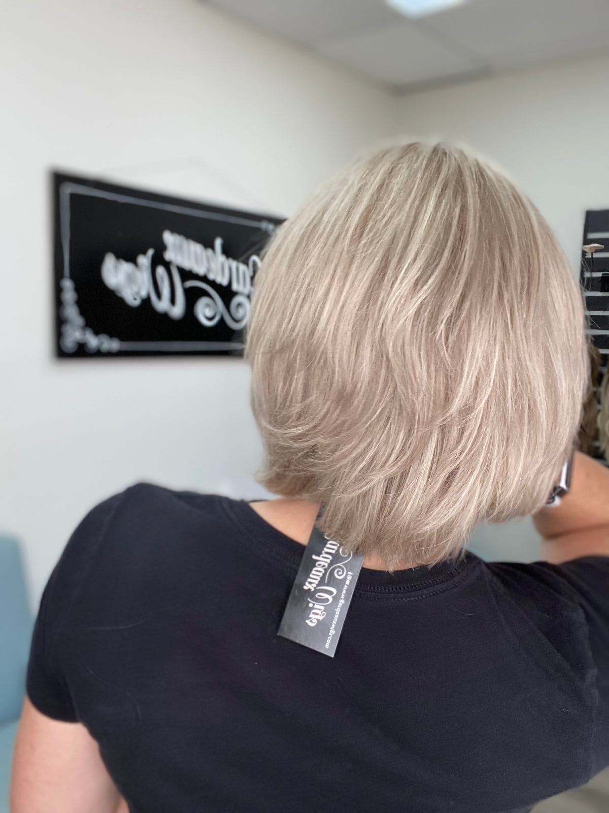 HUMAN HAIR EUROPEAN HAND TIED SHORT MONO TOP WIG (MEDIUM CAP) #8761