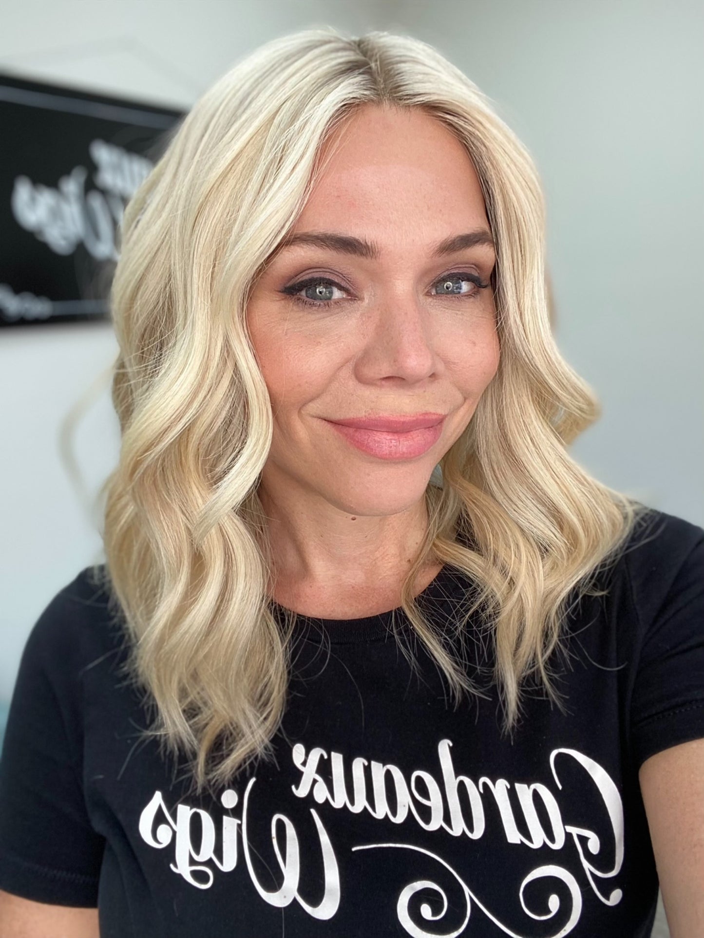 # 8733 GARDEAUX DELUXE HAND TIED MONO TOP WIG (MEDIUM CAP)