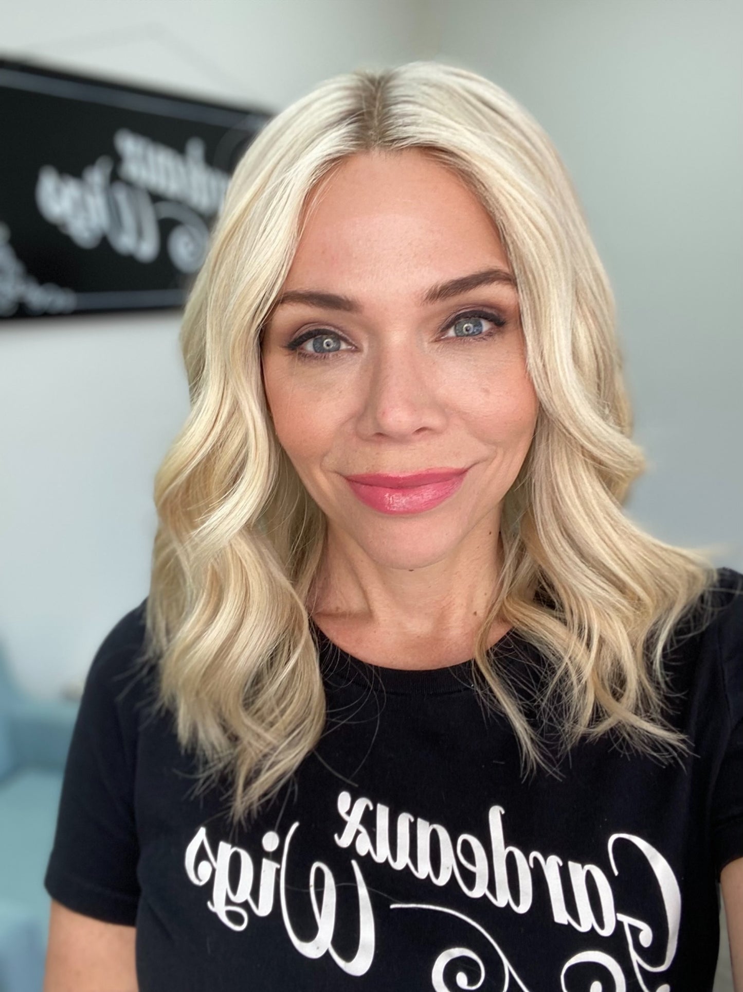 # 8733 GARDEAUX DELUXE HAND TIED MONO TOP WIG (MEDIUM CAP)