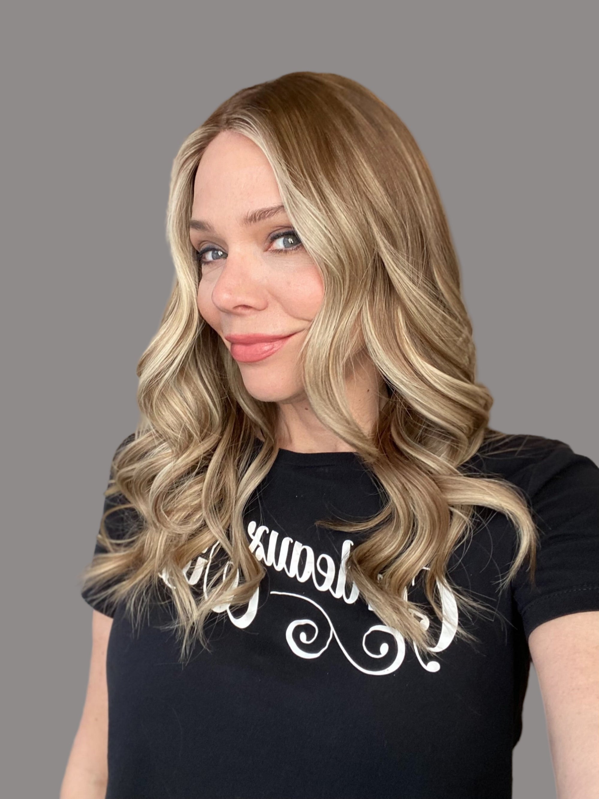 # 8598 GARDEAUX DELUXE HAND TIED CONTOUR CAP WIG (SMALL CAP)