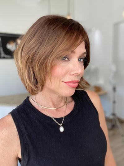 # 8515 GARDEAUX DELUXE HAND TIED MONO TOP WIG (MEDIUM CAP)