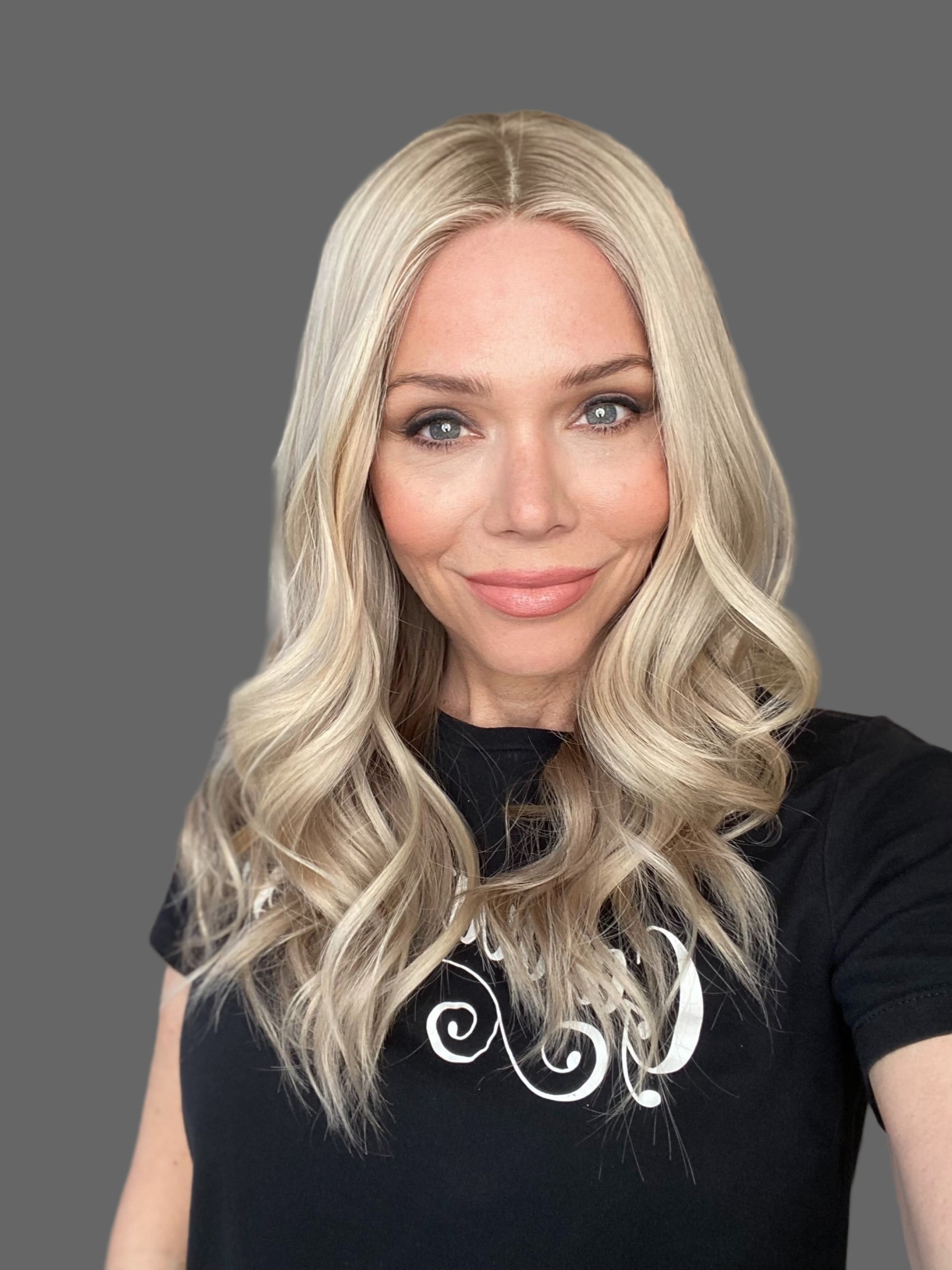 # 8599 GARDEAUX DELUXE HAND TIED CONTOUR CAP WIG (MEDIUM CAP)