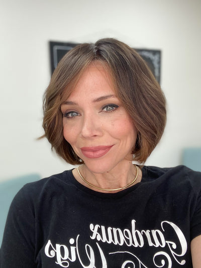 # 8662 GARDEAUX DELUXE HAND TIED MONO TOP WIG (MEDIUM CAP)
