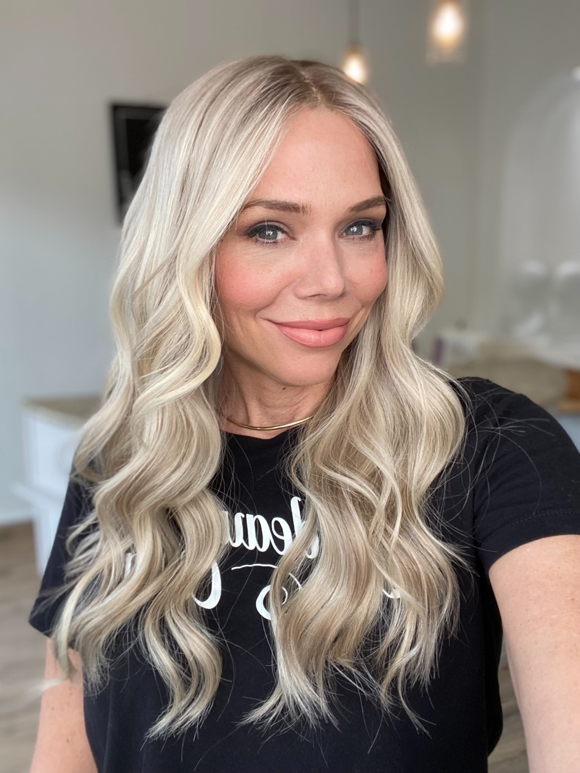 # G-8431 GARDEAUX DELUXE HAND TIED MONO TOP WIG (MEDIUM CAP)