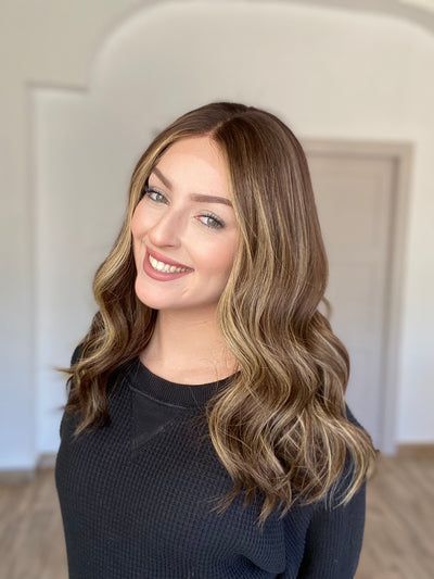 # 7476 GARDEAUX DELUXE LACE TOP WIG (MEDIUM CAP)