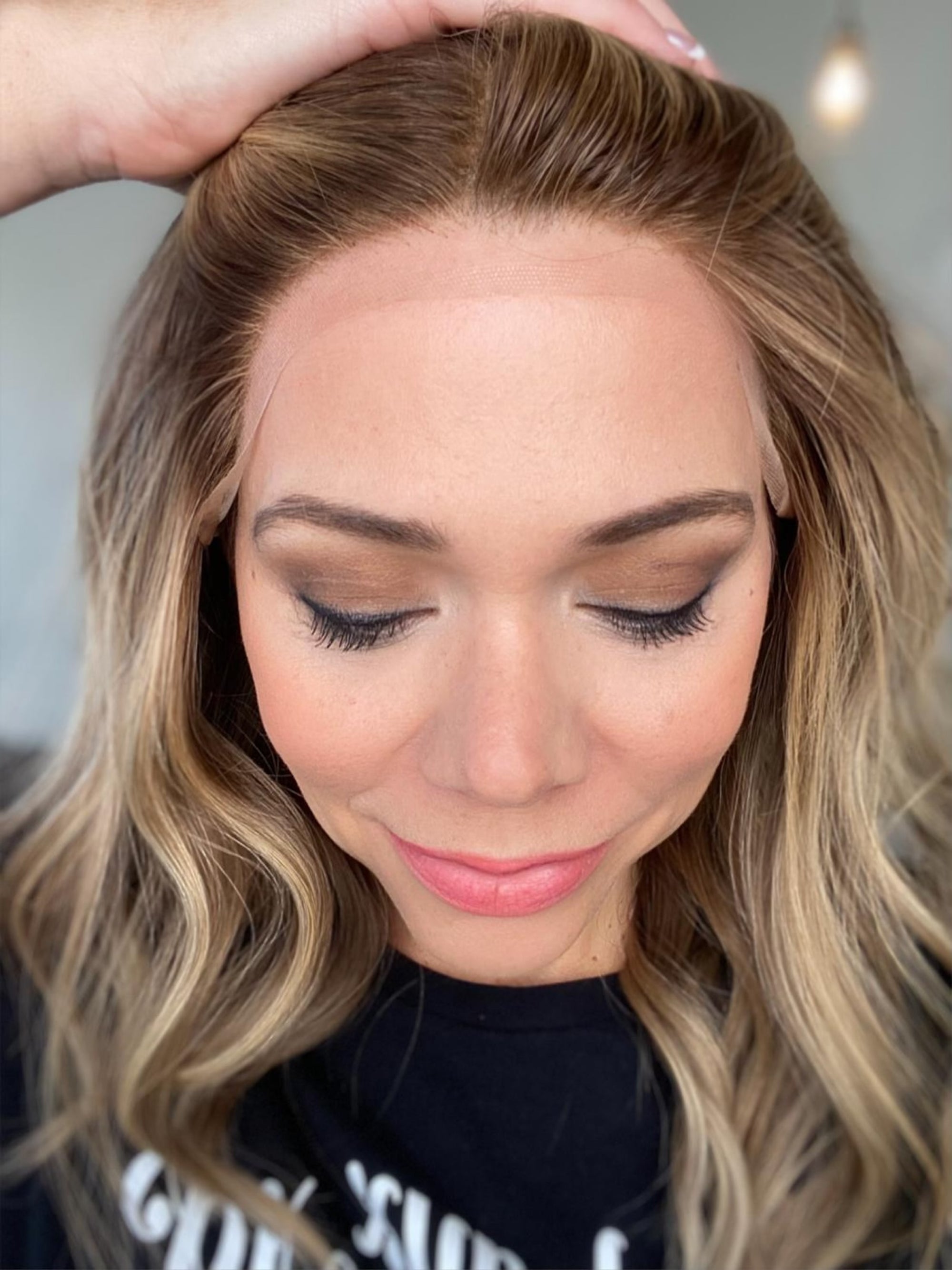 # 8011 GARDEAUX DELUXE HAND TIED SILICONE LINED WIG (MEDIUM CAP)