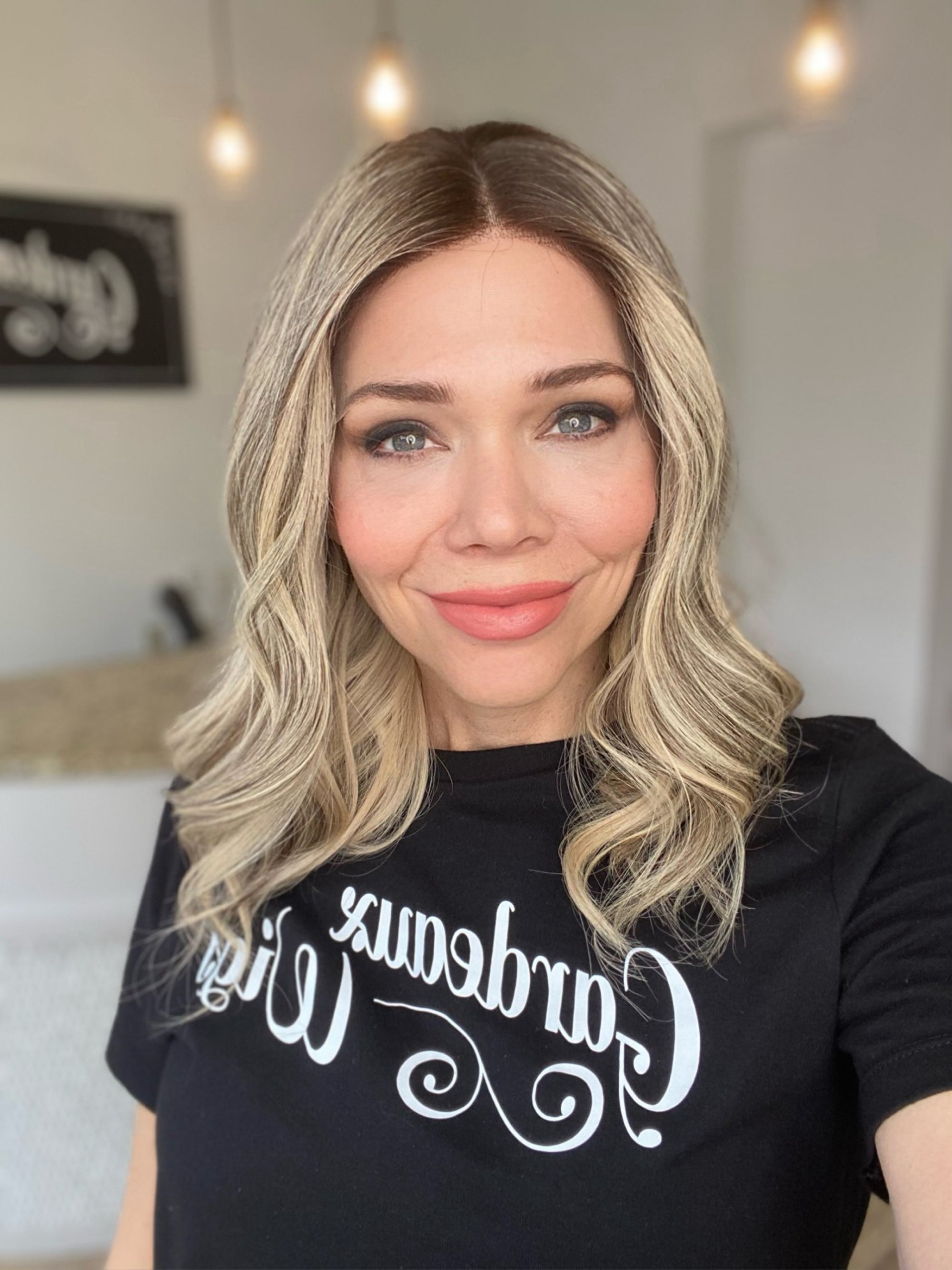 STOCK# BL328  GARDEAUX DELUXE LACE TOP WIG (SMALL  CAP)