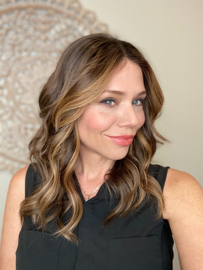 # 8550 GARDEAUX DELUXE HAND TIED MONO TOP WIG (MEDIUM CAP)
