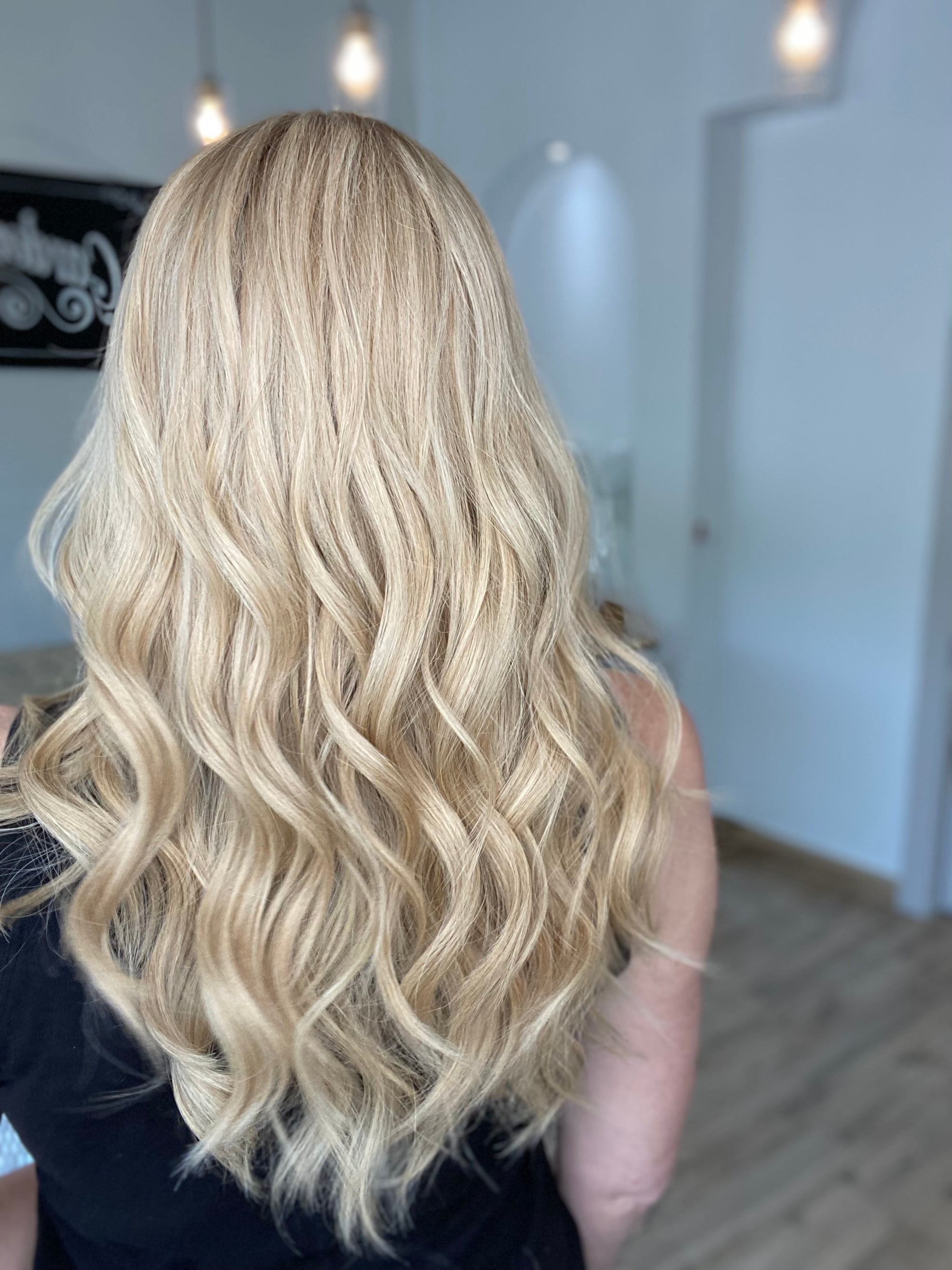 STOCK # JL6-301 GARDEAUX DELUXE HAND TIED MONO TOP WIG (MEDIUM CAP)